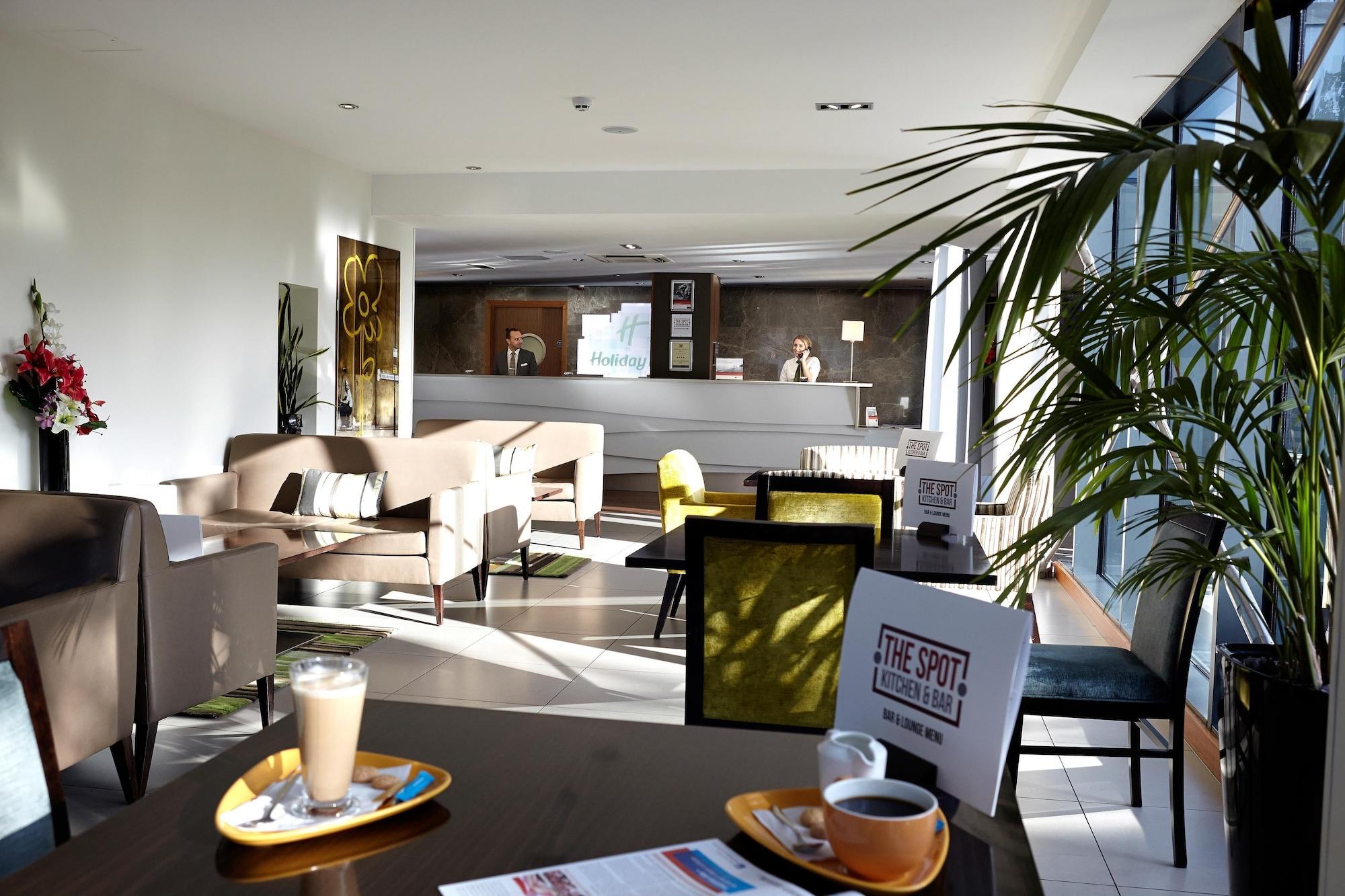 Vista Exterior Holiday Inn Bristol City Centre by IHG