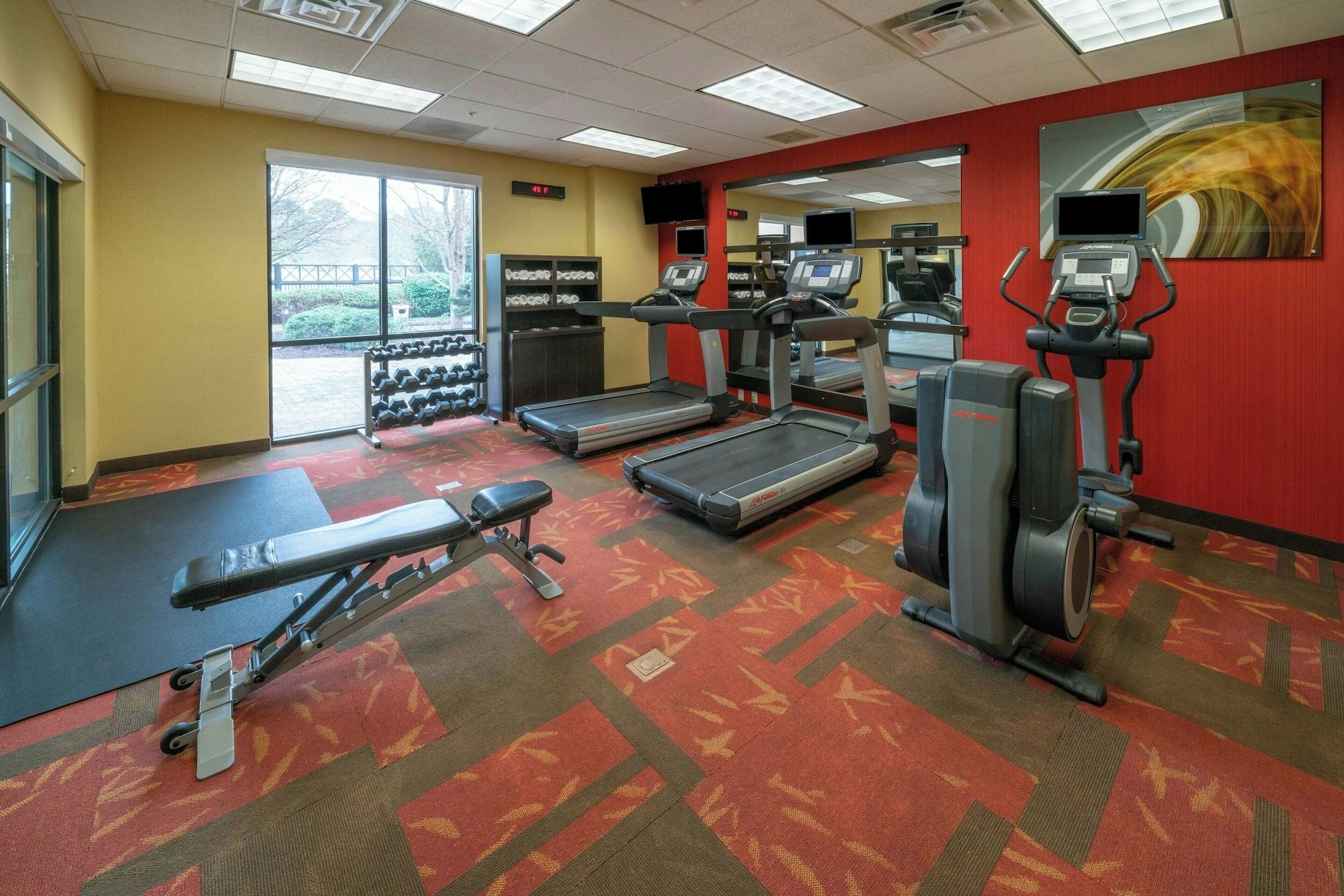 Gimnasio Courtyard by Marriott Salisbury