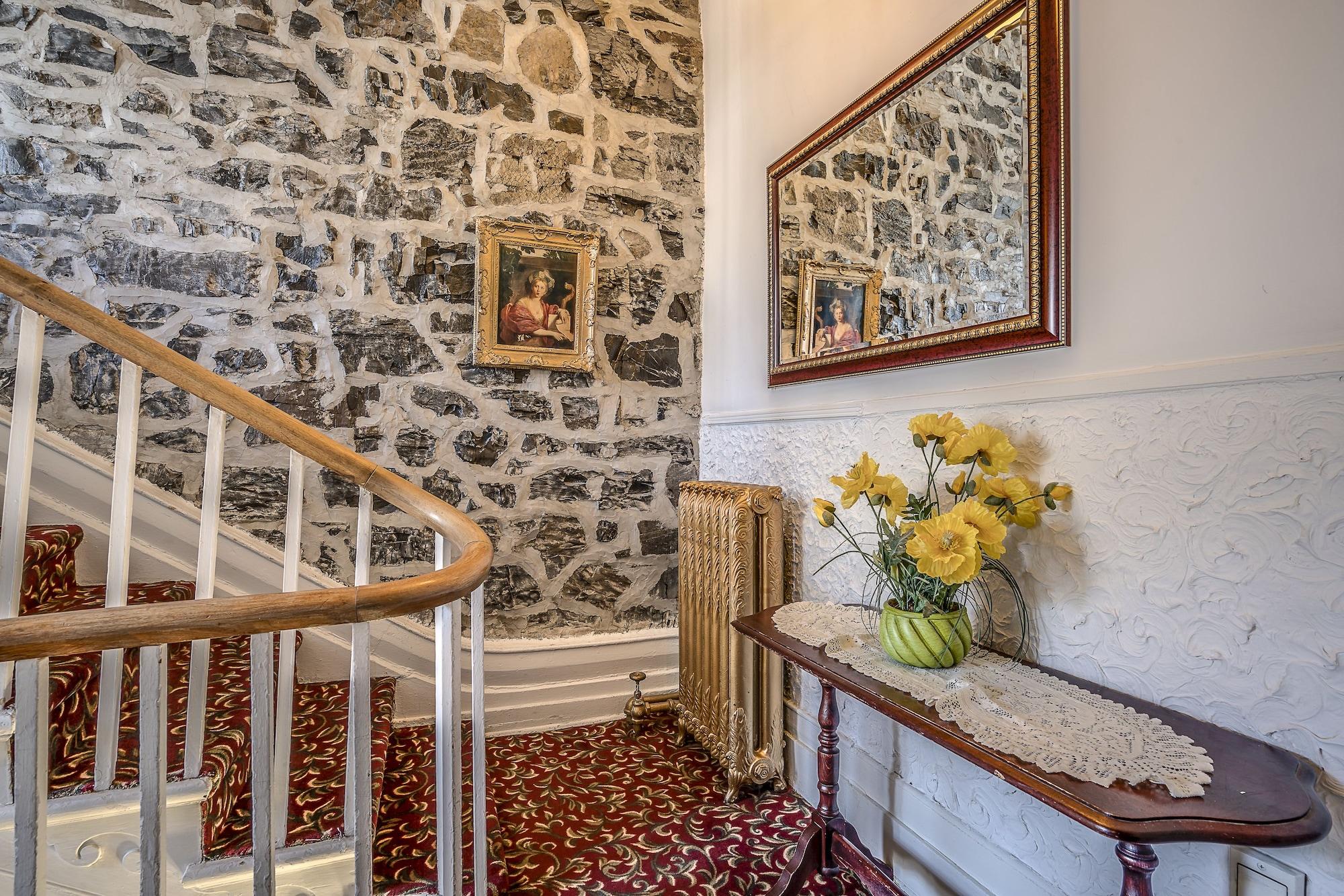 Varios Manoir Sur le Cap