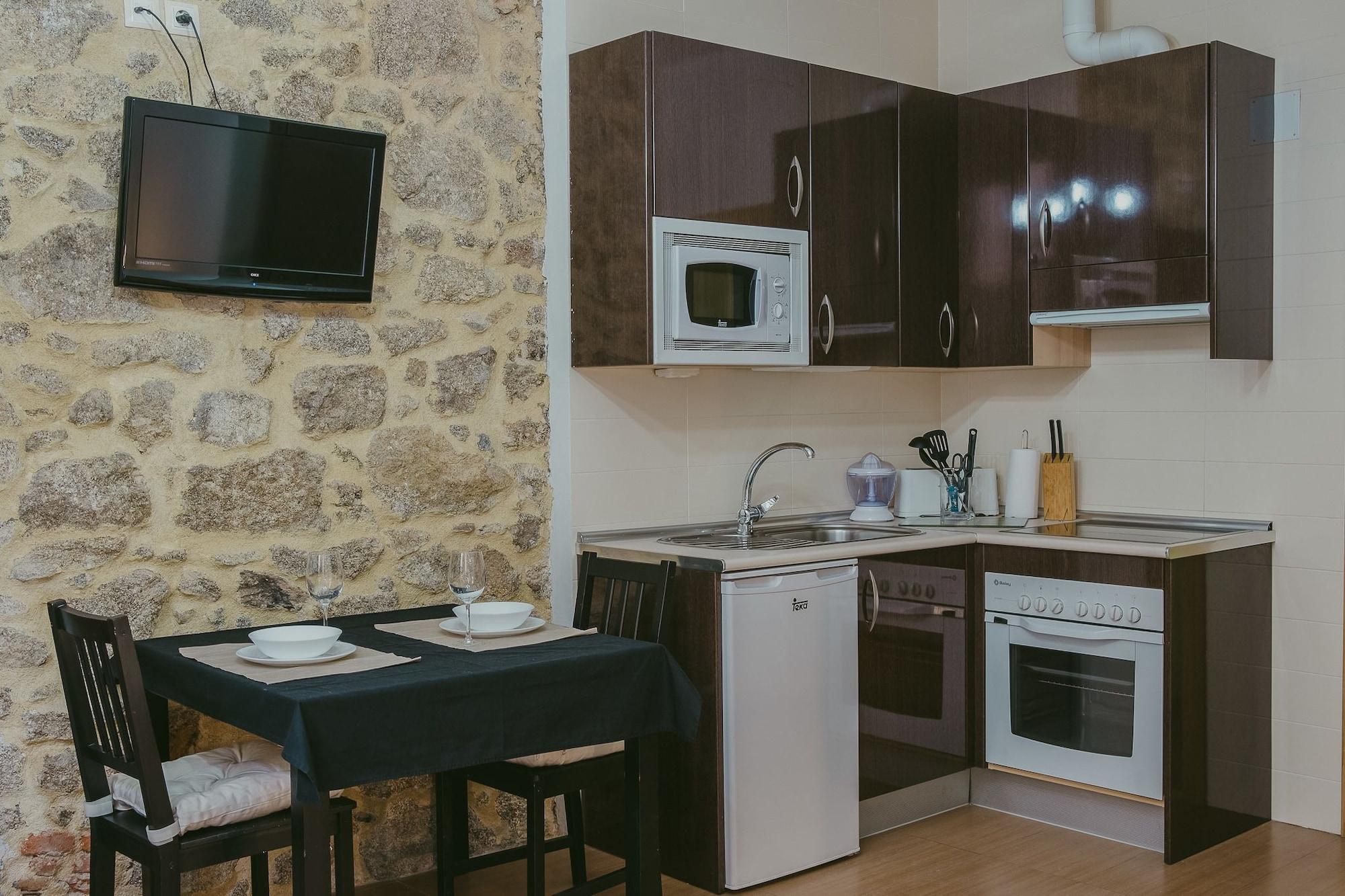 Equipamiento de Habitación Ronda Navarra by Valdesierra
