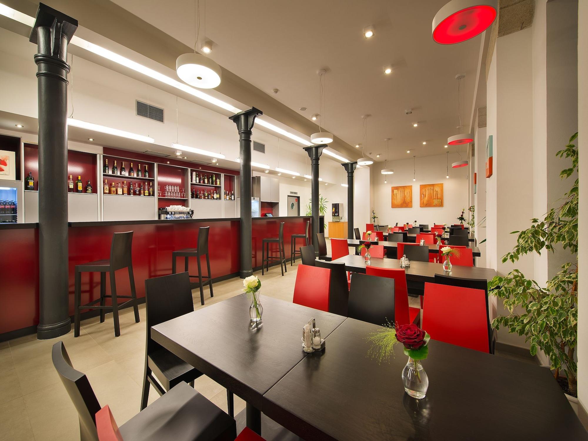 Restaurant EA Business Hotel Jihlava
