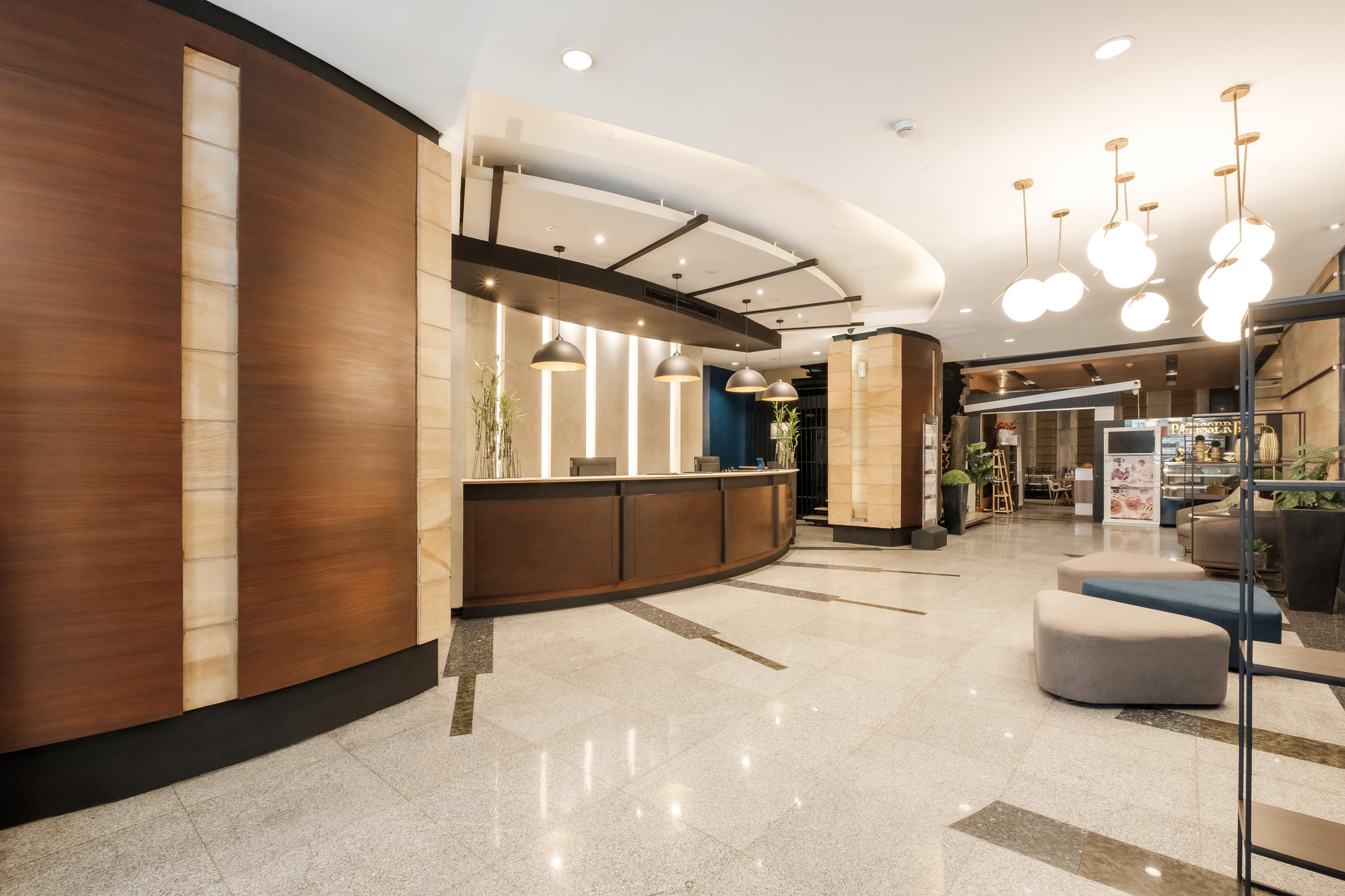 Vista Lobby Greenhills Elan Hotel