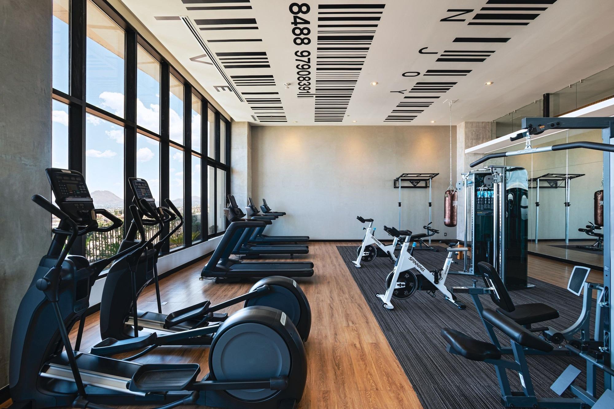 Gimnasio VETTA Distrito Uno, Autograph Collection