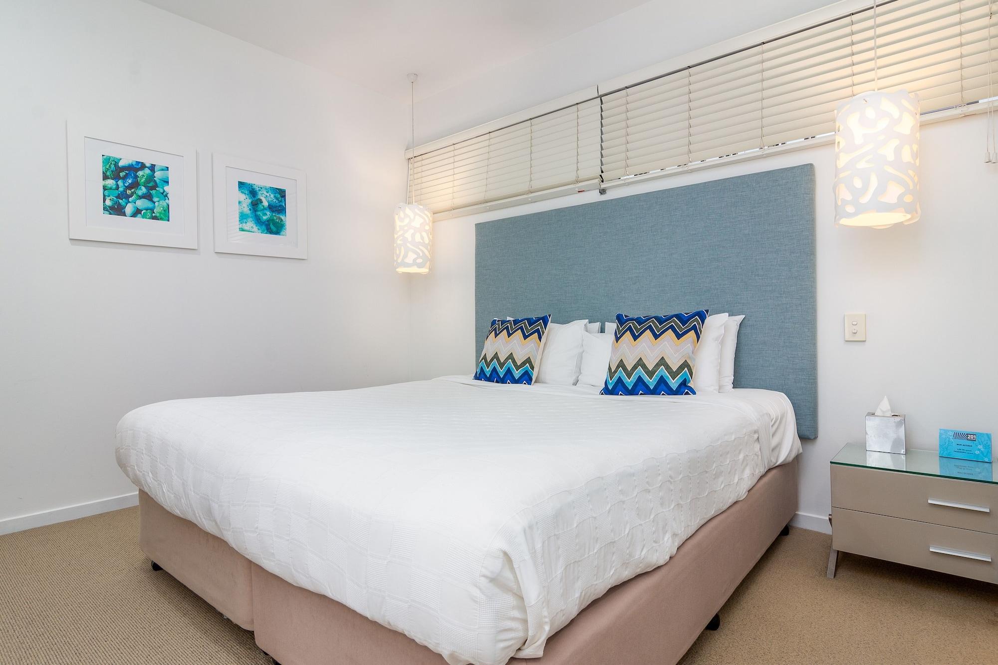 Habitación 201 Lake Street Apartments