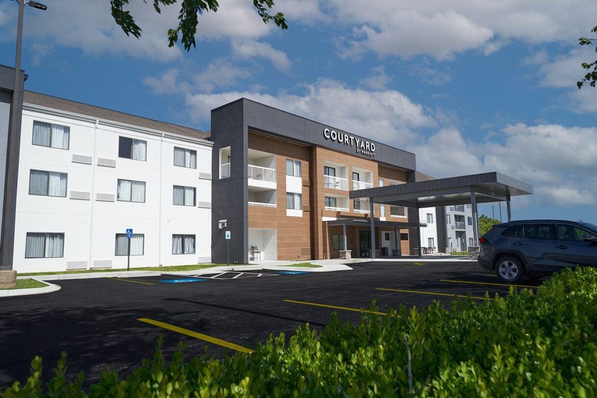 Vista Exterior Courtyard By Marriott Bentonville