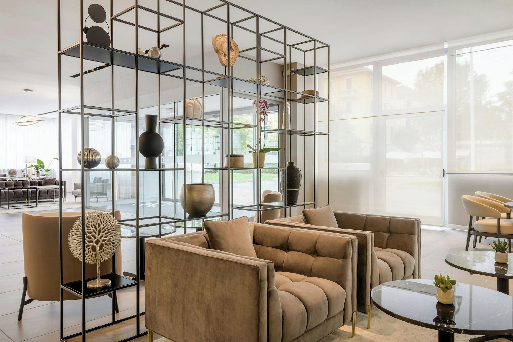 Bar/Salón AC Hotel by Marriott Milan Sesto