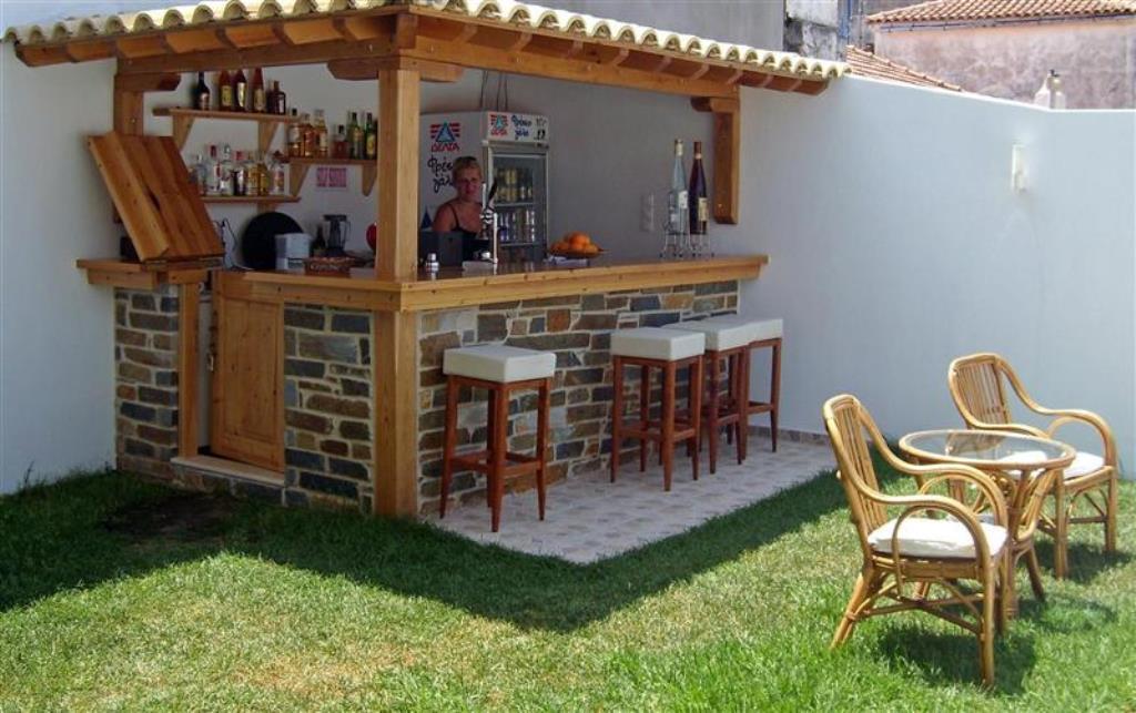 Bar/Salón Ritsa Apartments