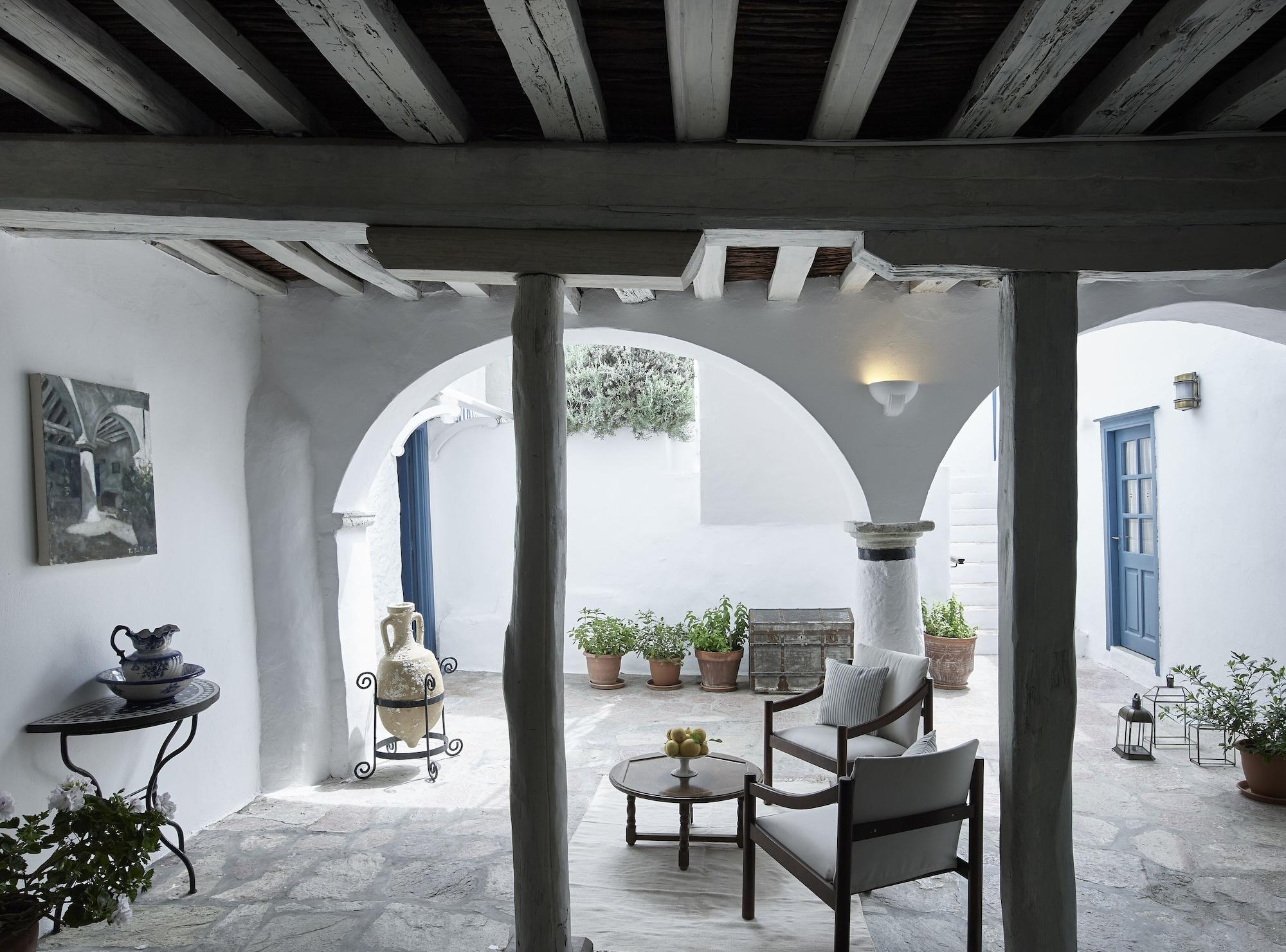 Varios Orloff Boutique Hotel