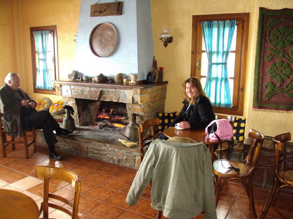 Vista Lobby Sintrivanis Mountain