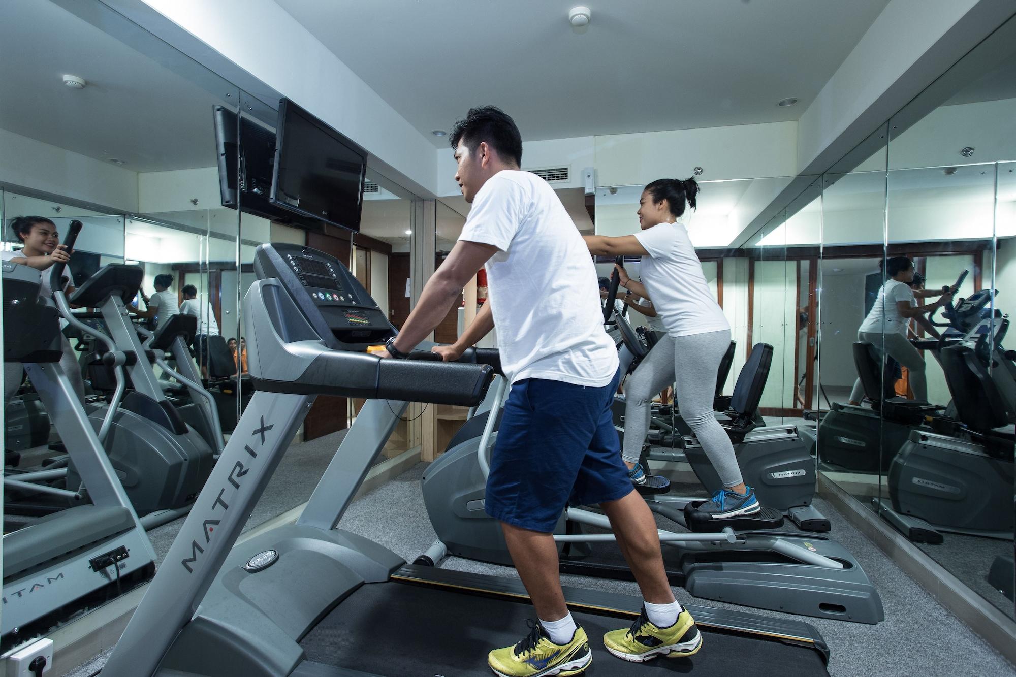 Gimnasio Sense Sunset Hotel Seminyak