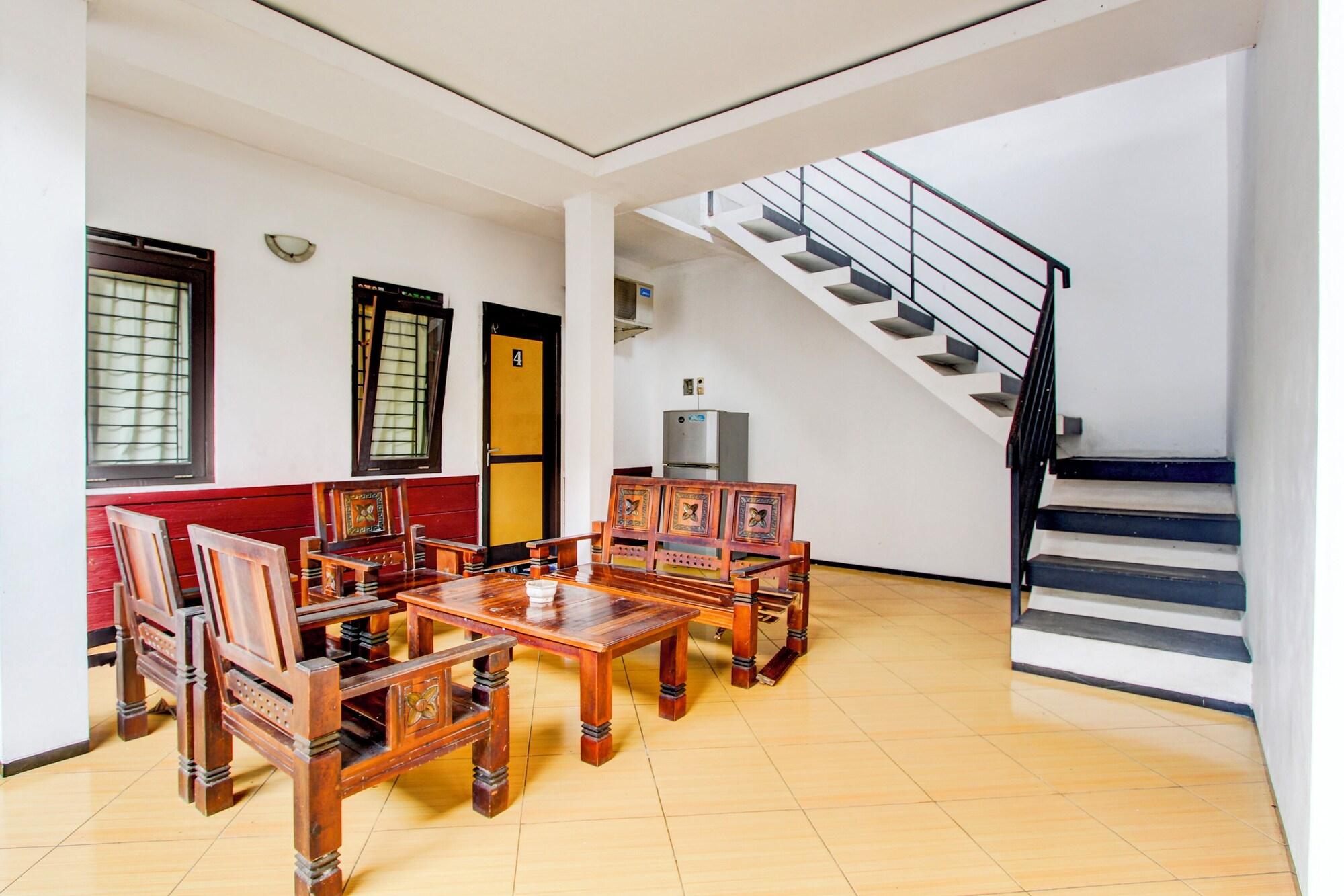 Vista Lobby Hotel O Ump Near Rs Margono
