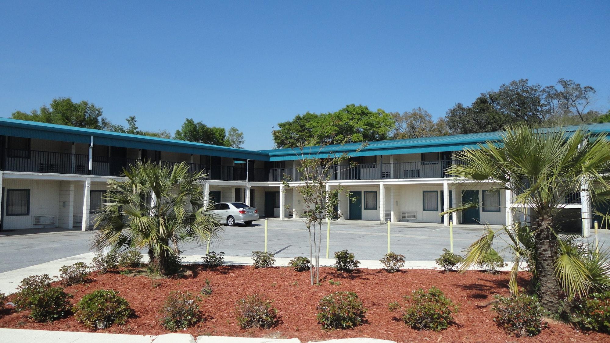 Vista Exterior Western Inn