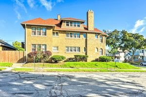 Alquiler Vacacional - Charming Milwaukee Retreat ~ 5 Mi to Downtown