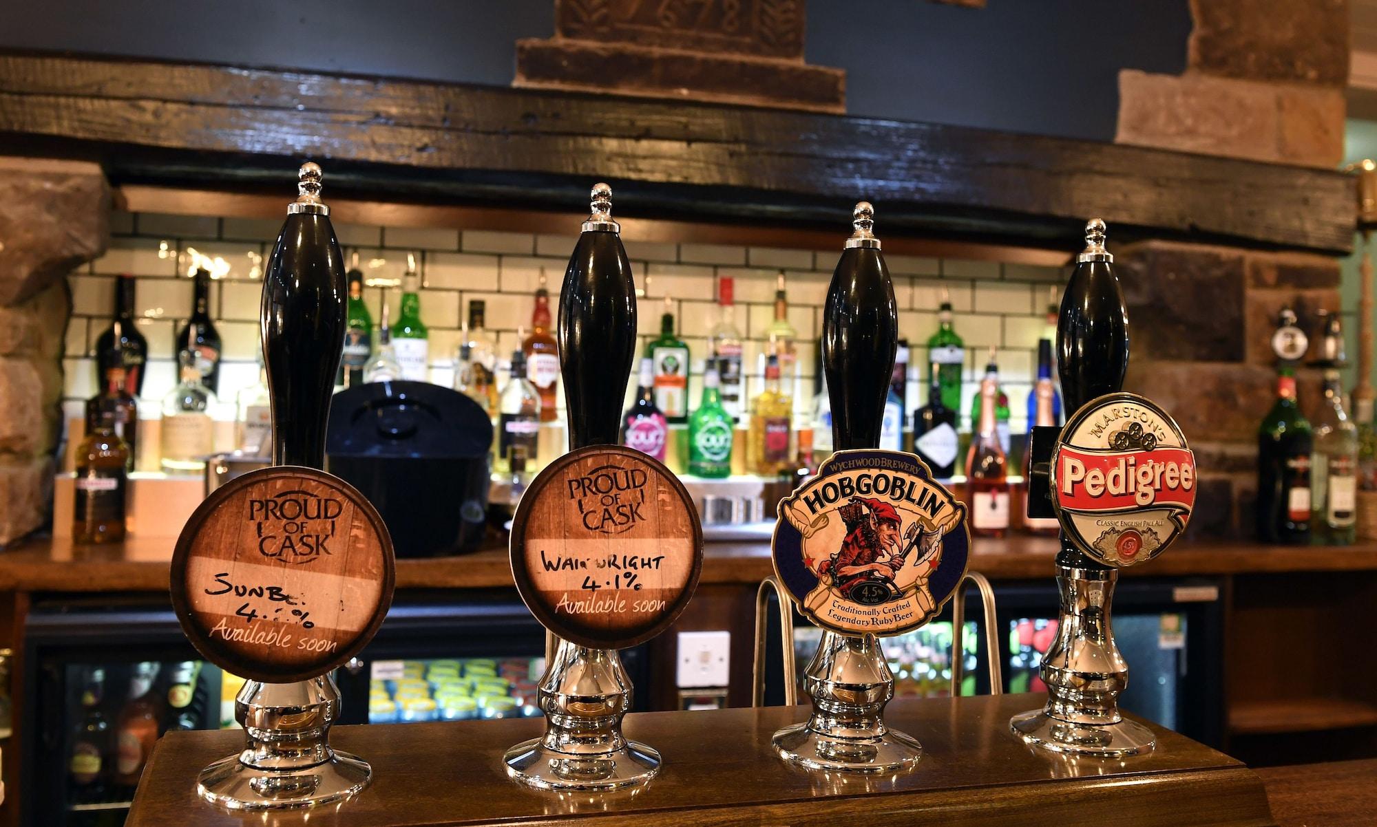 Bar/Salón Olde House, Chesterfield by Marston's Inns