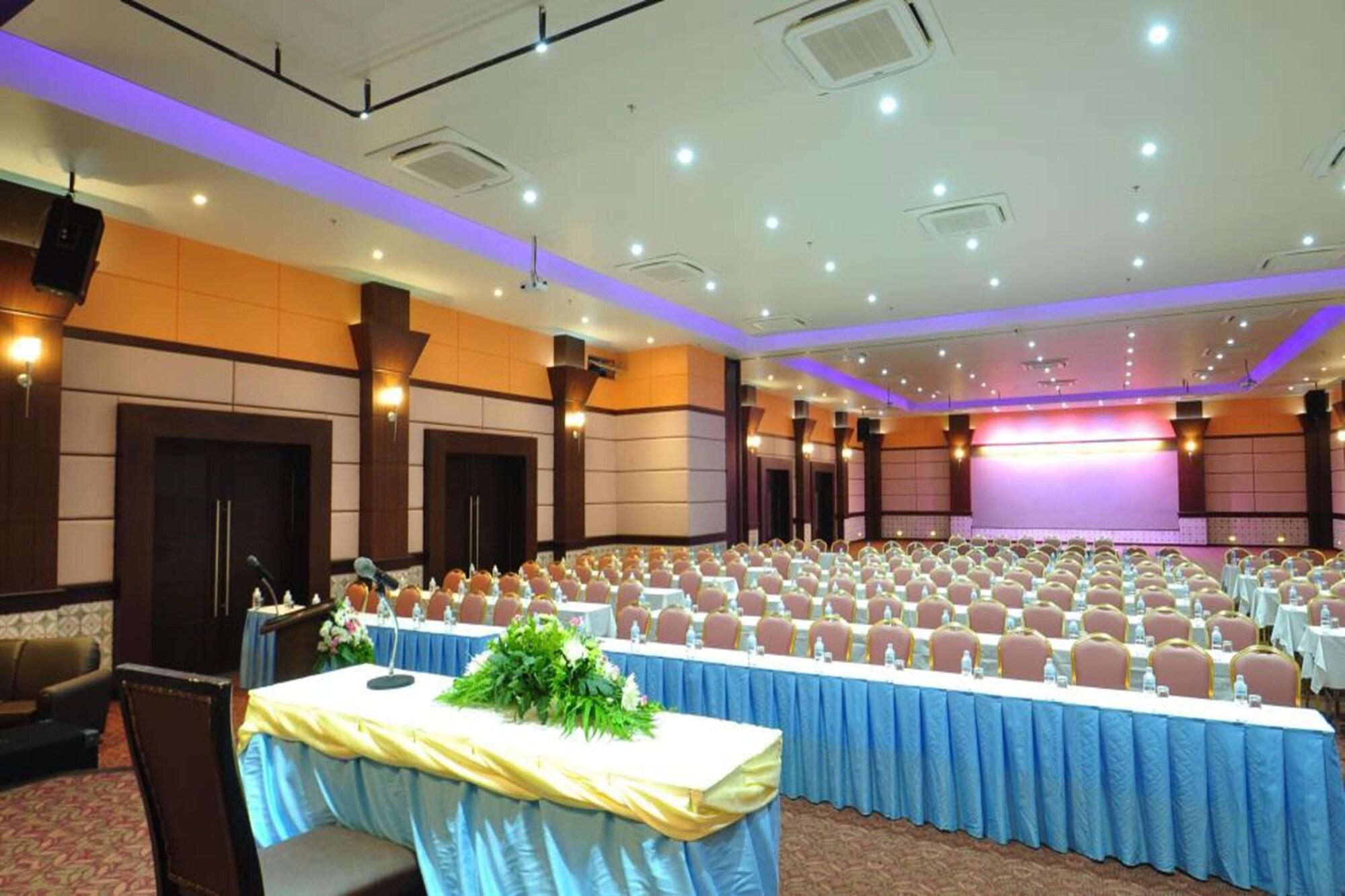 Sala de Reuniones The Flora May Resort
