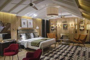 Alojamiento - Browns Central Hotel
