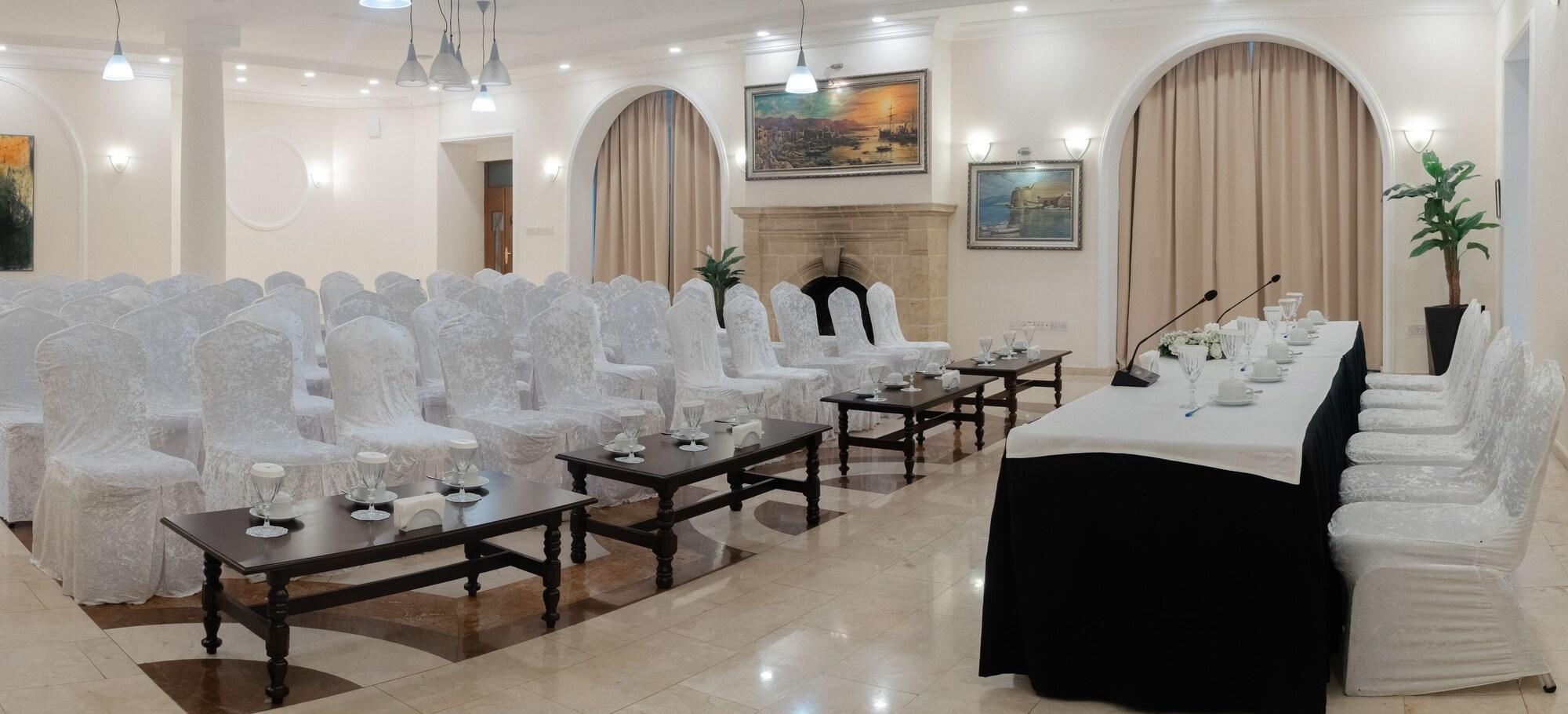 Sala de Reuniones Dome Hotel