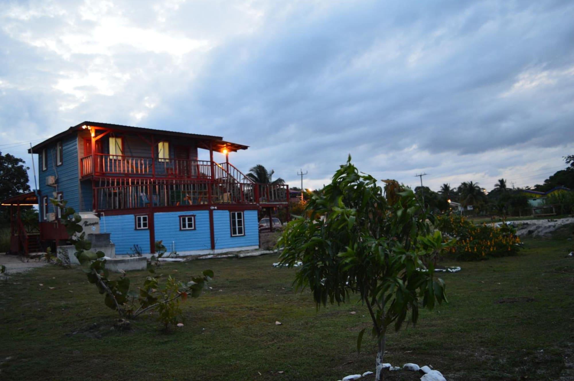 Vista Exterior Sugar Patch Inn
