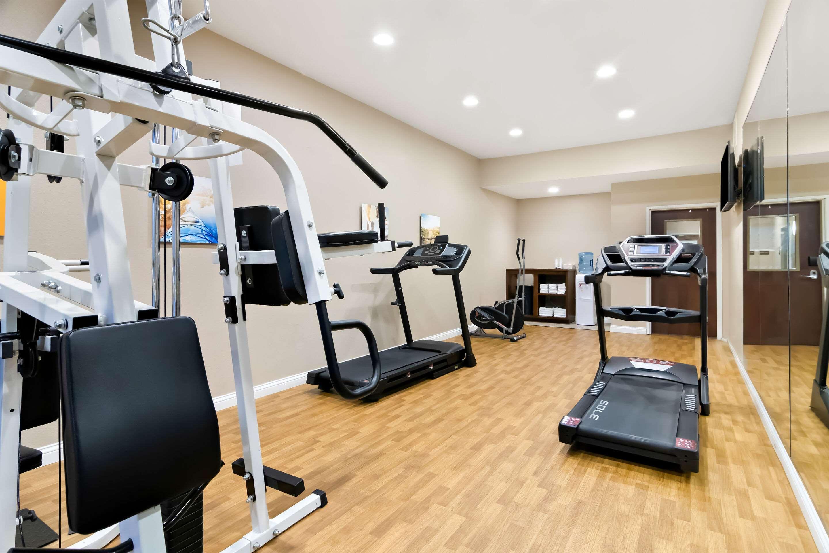 Instalaciones Recreativas Comfort Suites Rensselaer near Fair Oaks