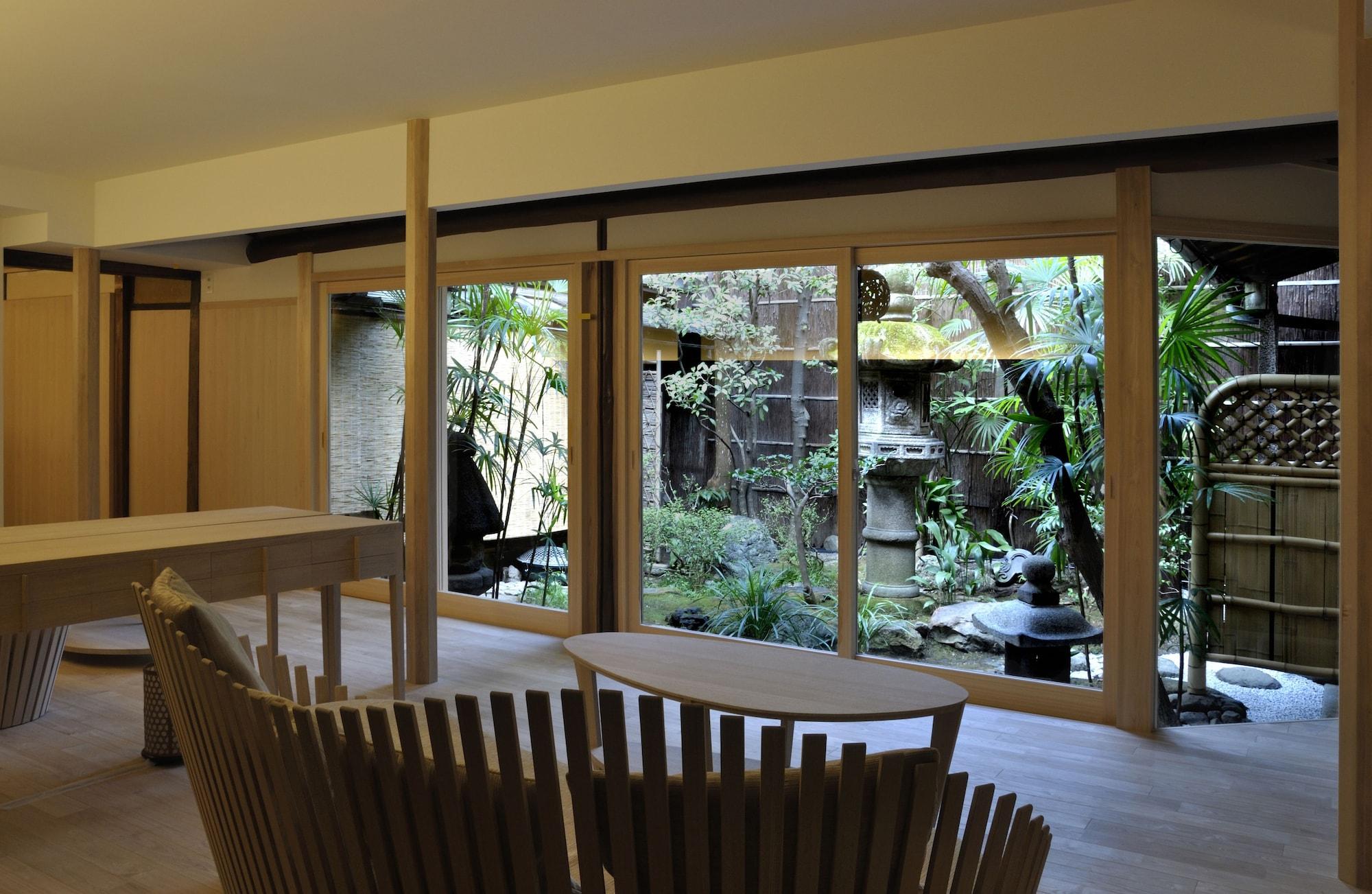 Vista Lobby Traditional Kyoto Inn serving Kyoto cuisine IZUYASU