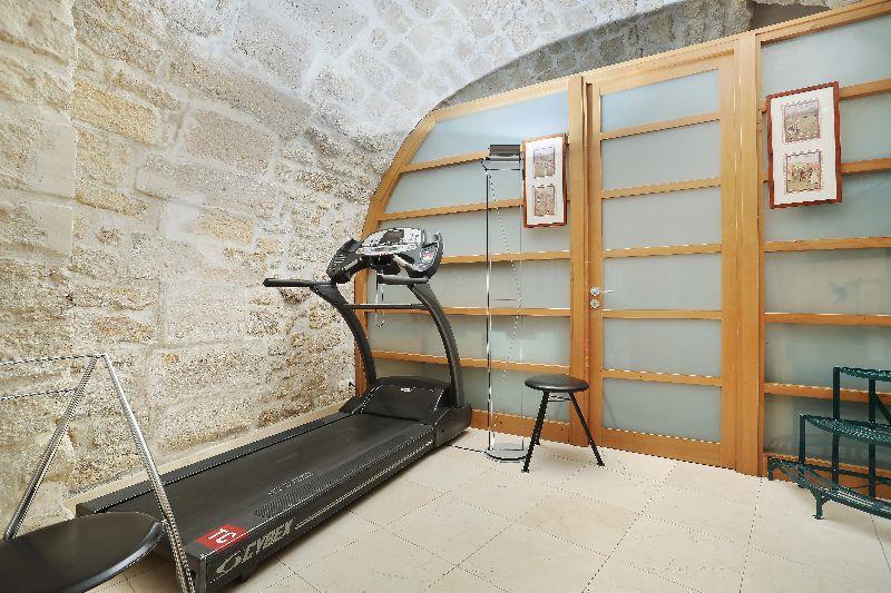 Instalaciones Recreativas Hotel De Notre Dame Maître Albert