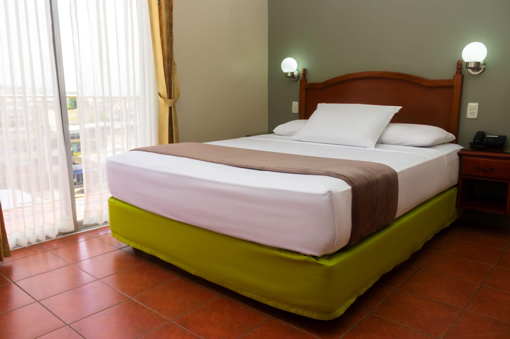 Varios Grand Hotel Americano