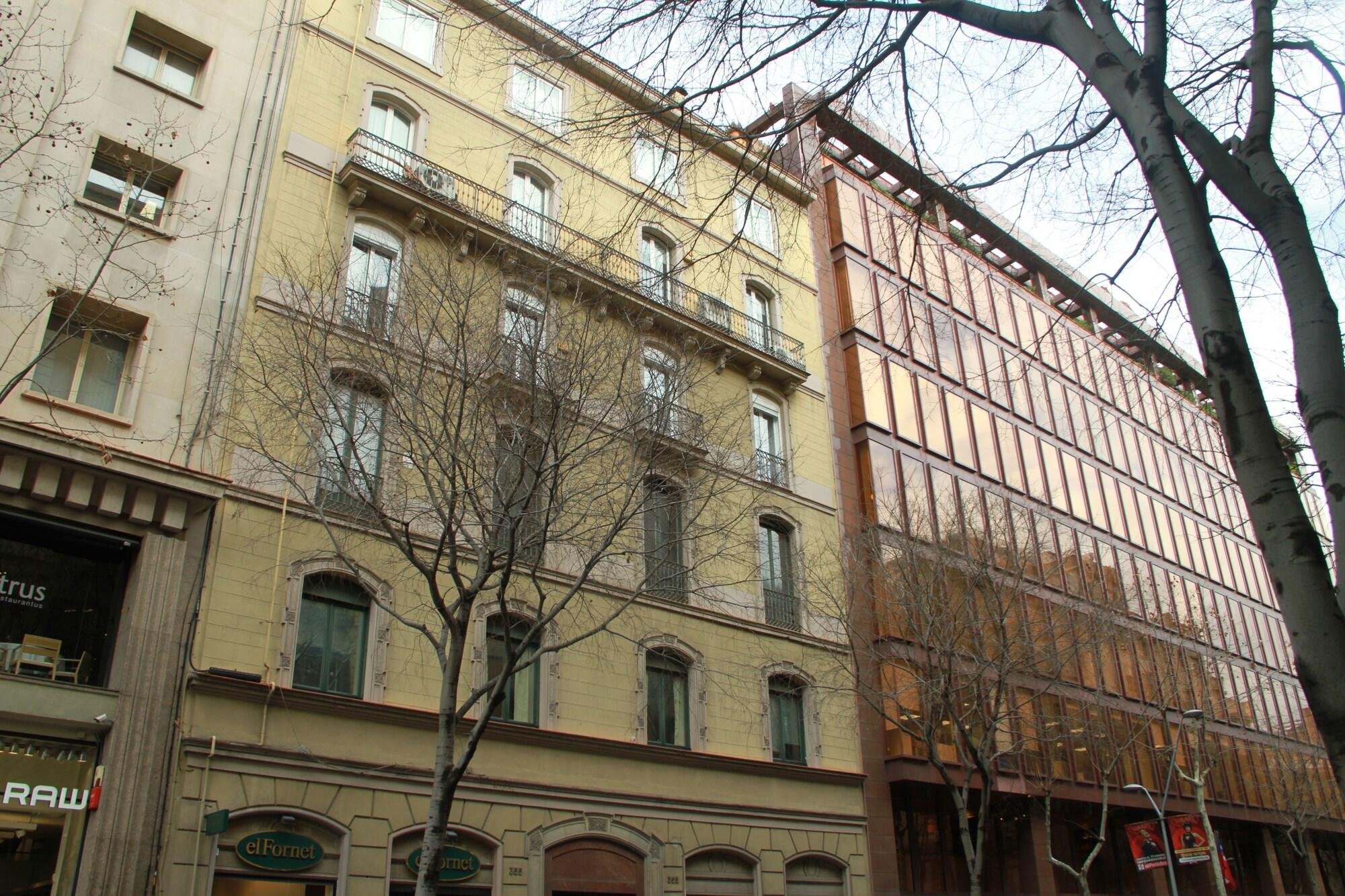 Vista Exterior No Limit Hostel Central