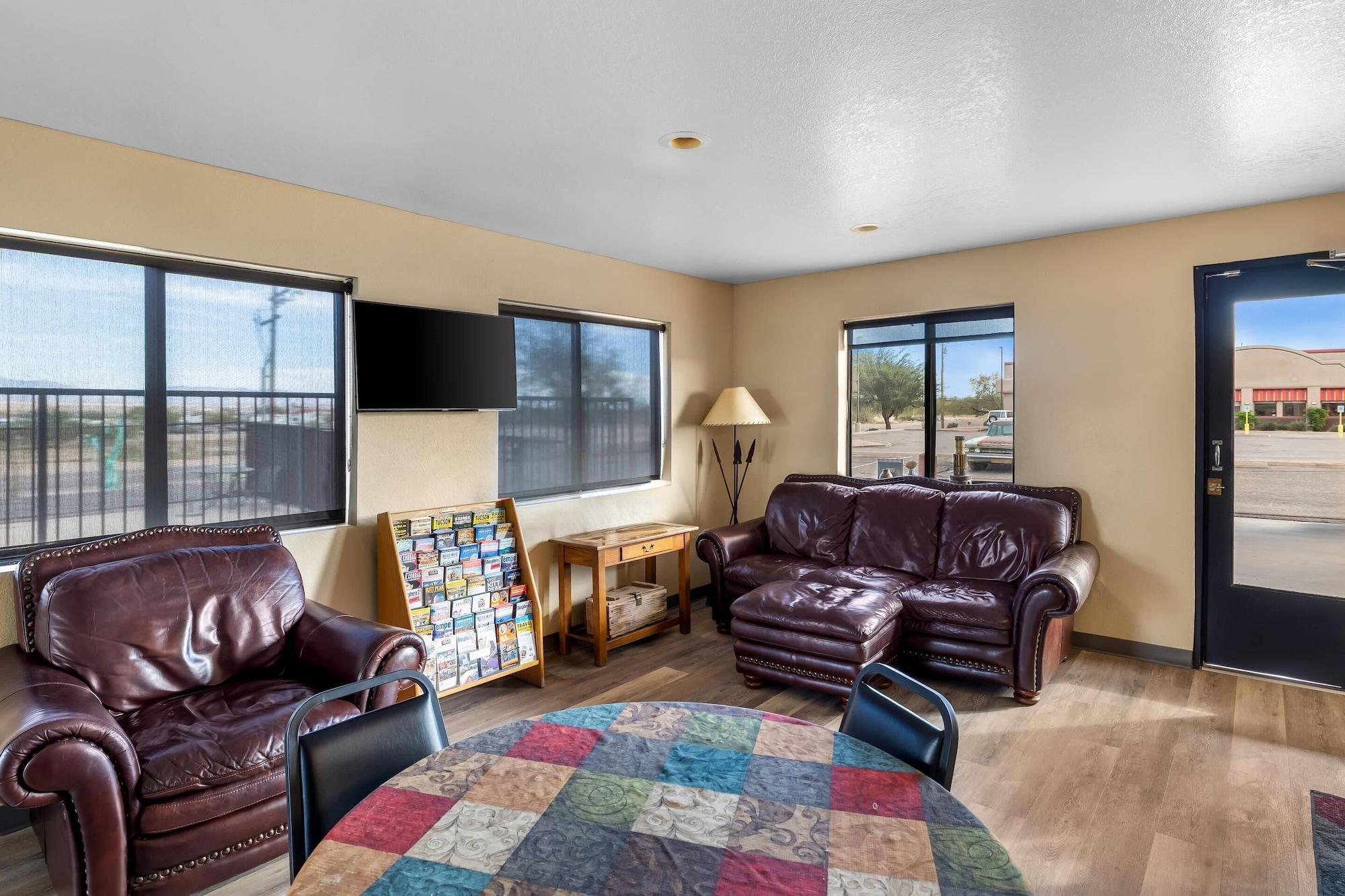 Vista Lobby Rodeway Inn Copper Stay Benson AZ I-10 Exit 304