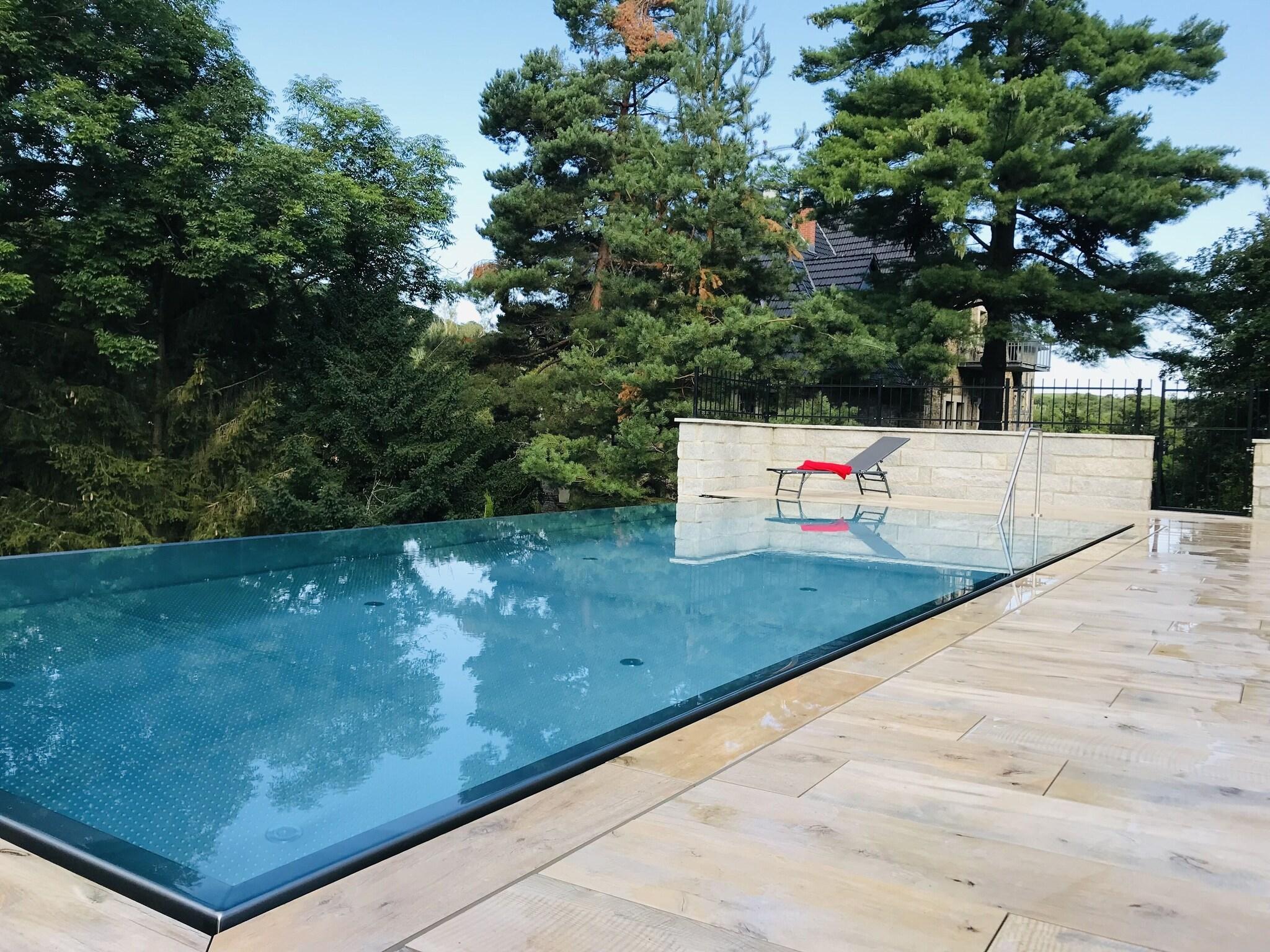 Vista Piscina Schlosshotel Stecklenberg