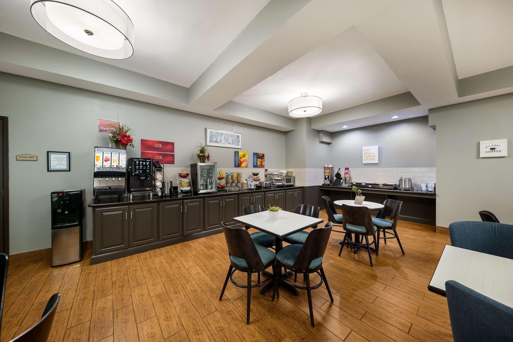 Restaurant Best Western Plus Lake Dallas Inn & Suites