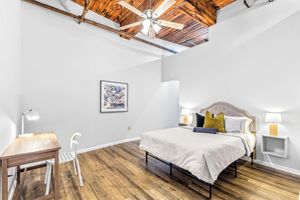 Alquiler Vacacional - Stylish Downtown St. Louis Loft on Washington Ave – Prime Location!