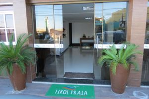 Alojamiento - Las Brisas Beach Hotel