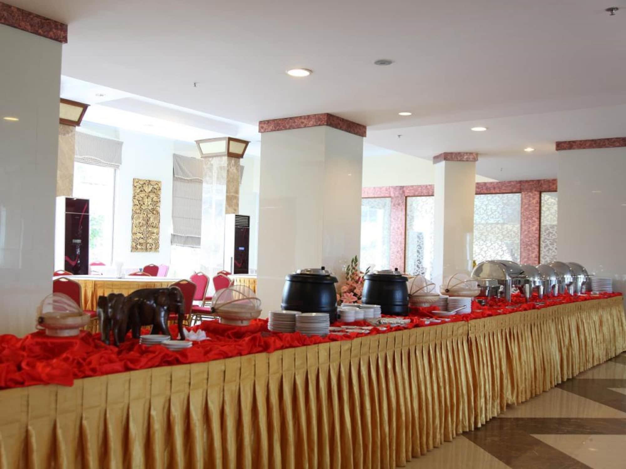 Restaurant Zabu Thiri Hotel