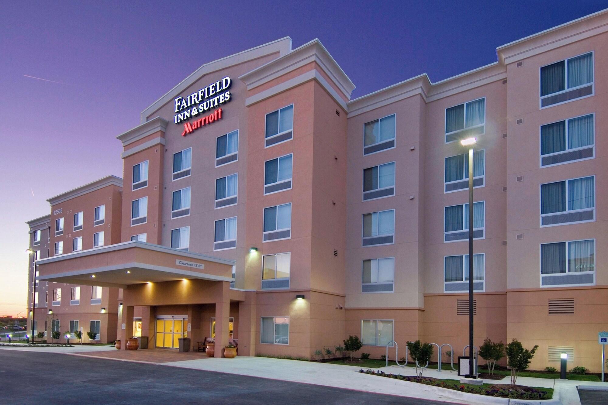 Vista Exterior Fairfield by Marriott Inn & Suites Austin Parmer/Tech Ridge