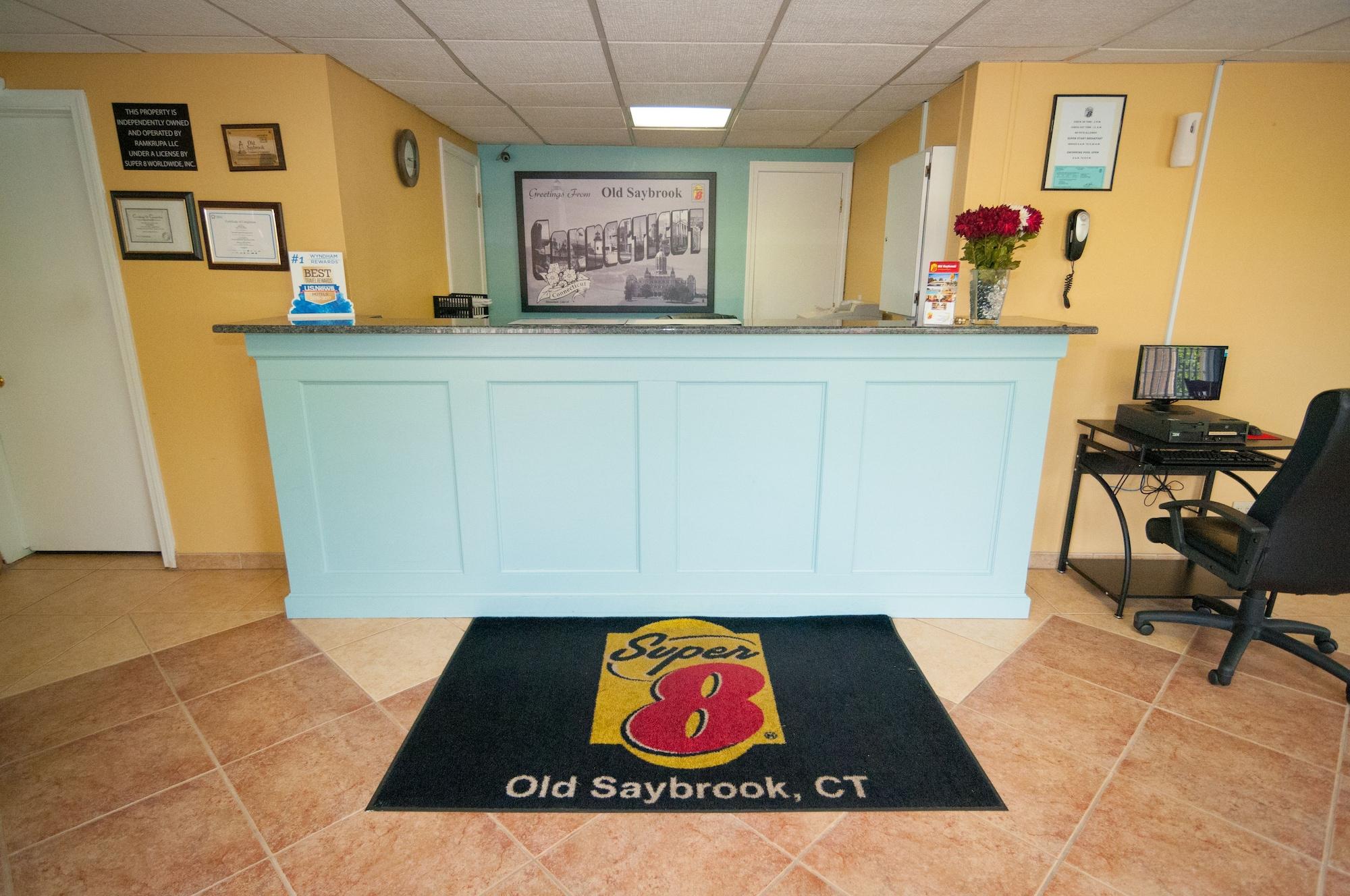 Vista Lobby Super 8 by Wyndham Old Saybrook