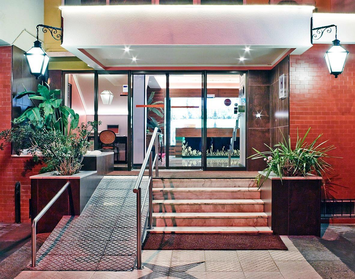 Vista Exterior Jardim