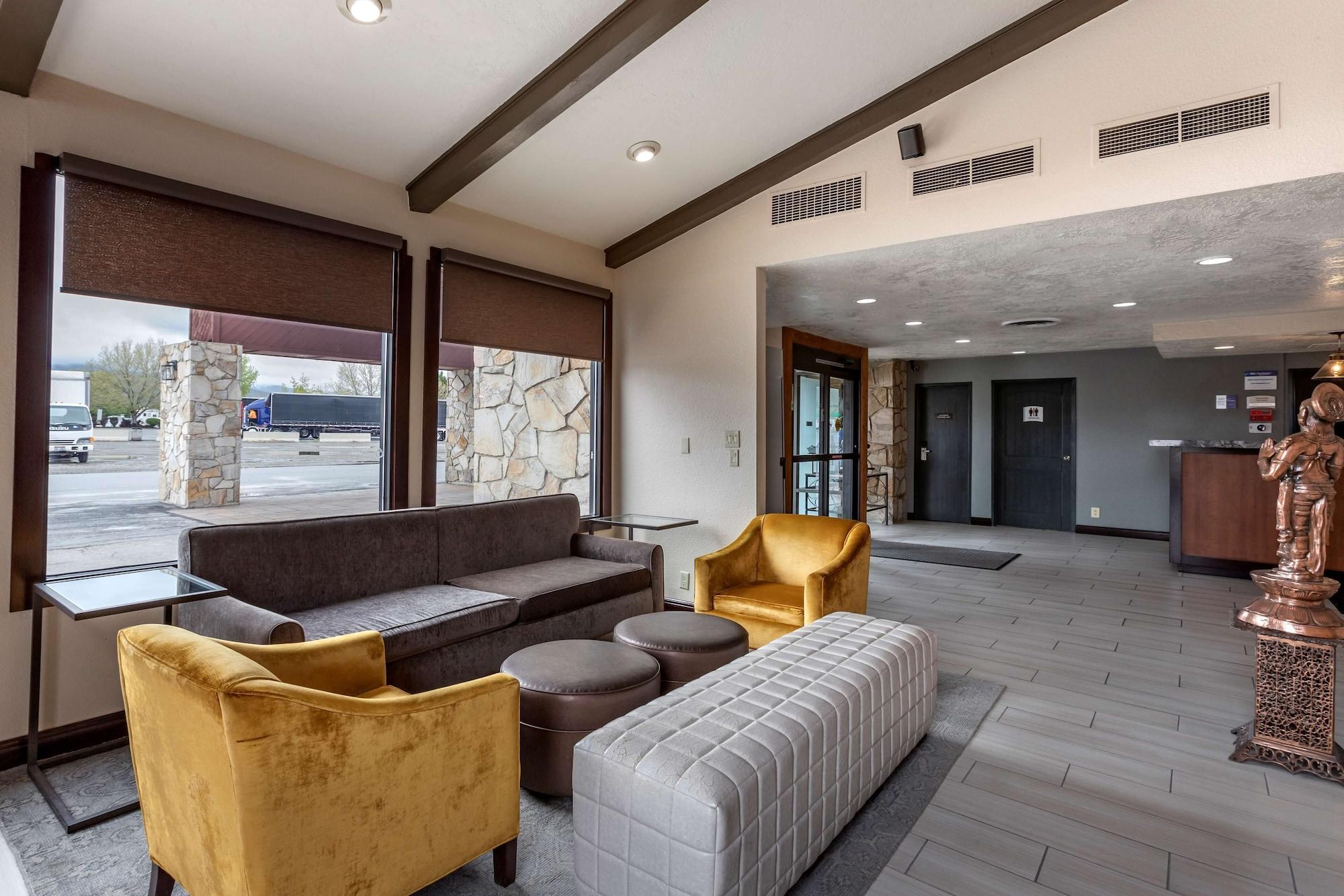 Vista Lobby Best Western Sunridge Inn & Conference Center