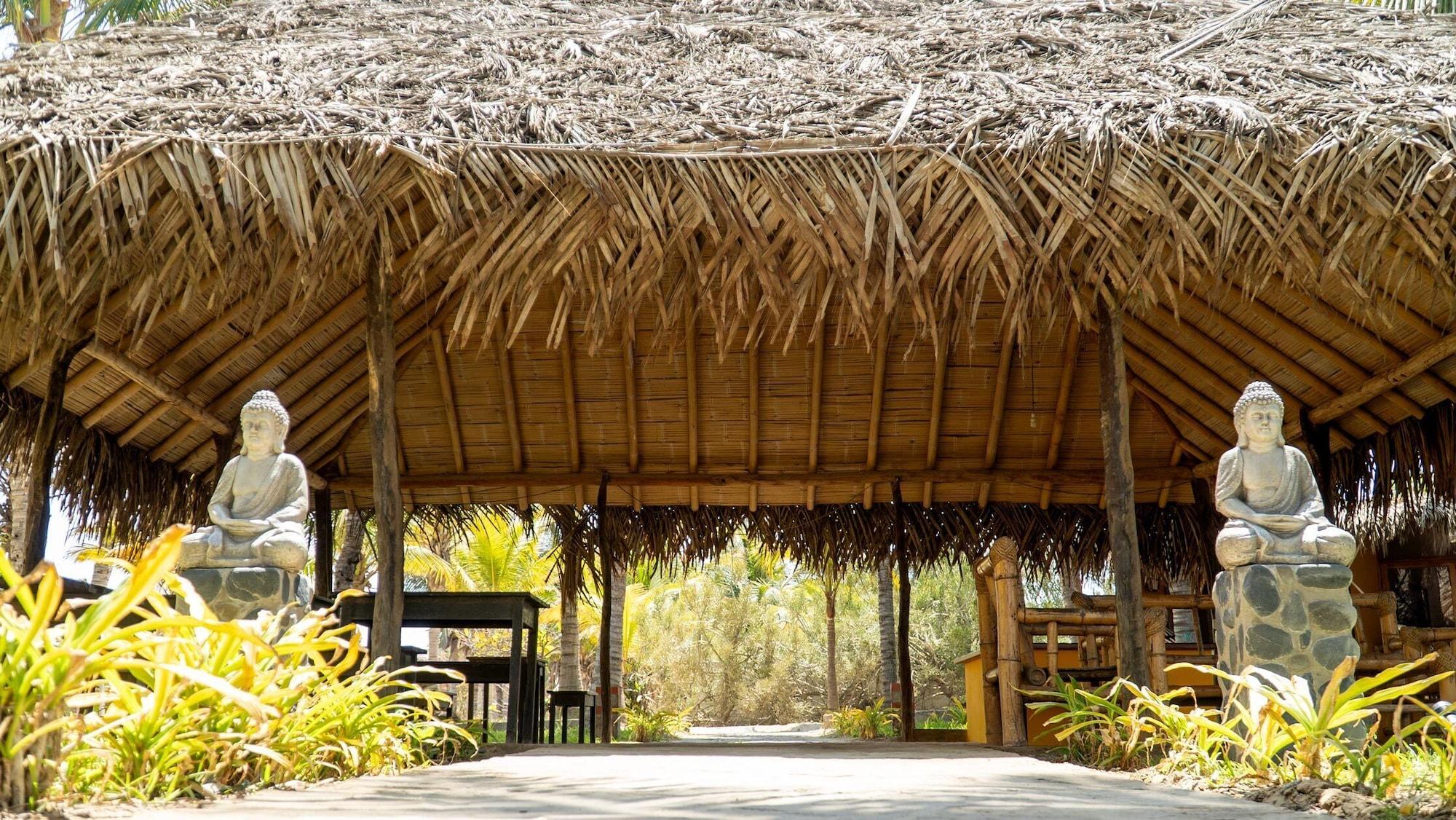 Comodidades del Alojamiento Bali Lodge Máncora