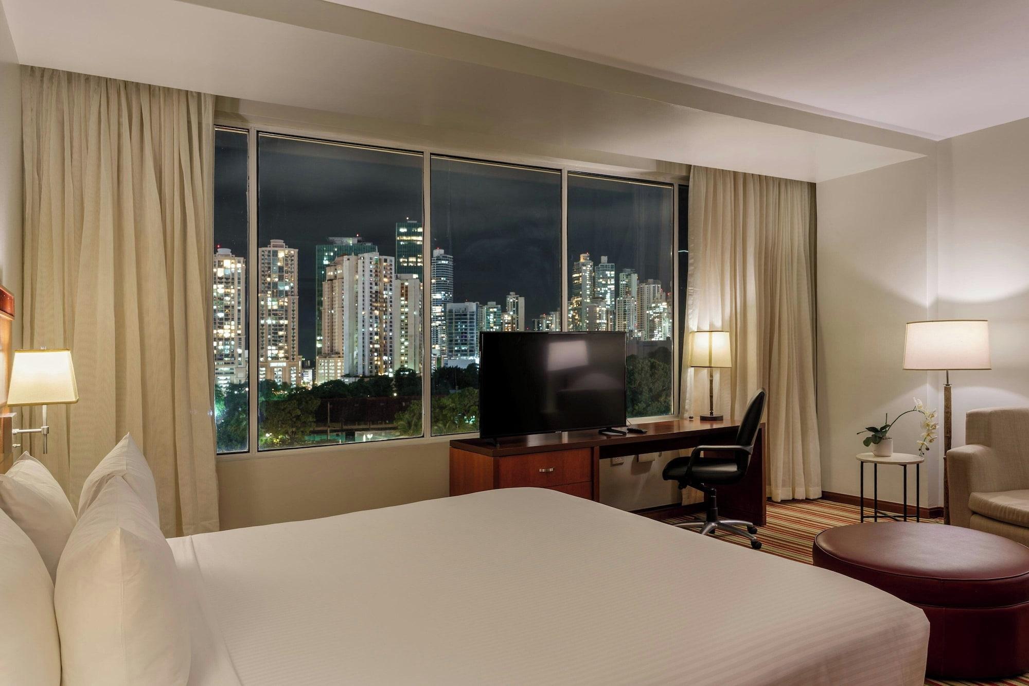 Habitación Courtyard by Marriott Panama Multiplaza Mall