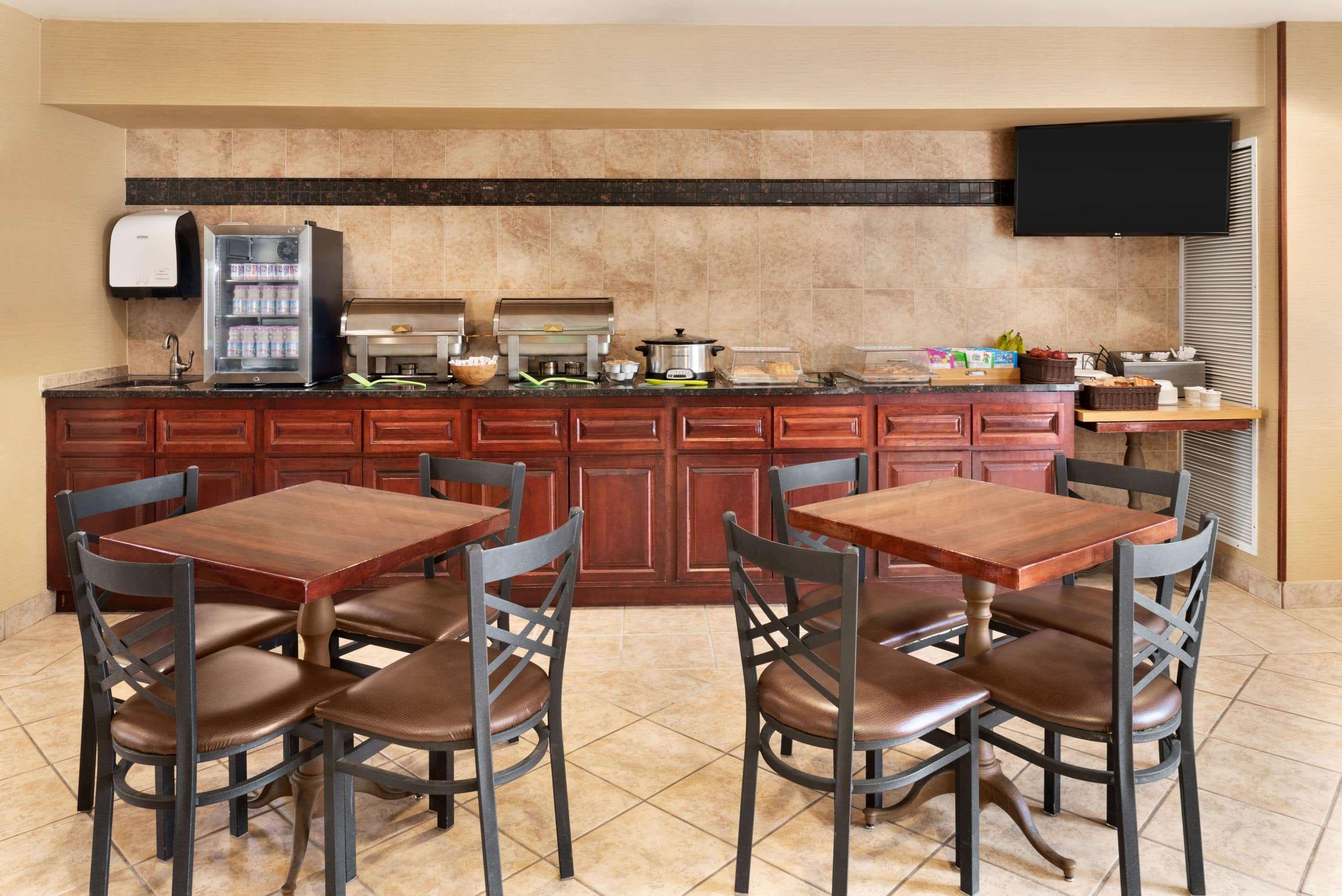 Restaurant Hawthorn Extended Stay by Wyndham Milwaukee Airport