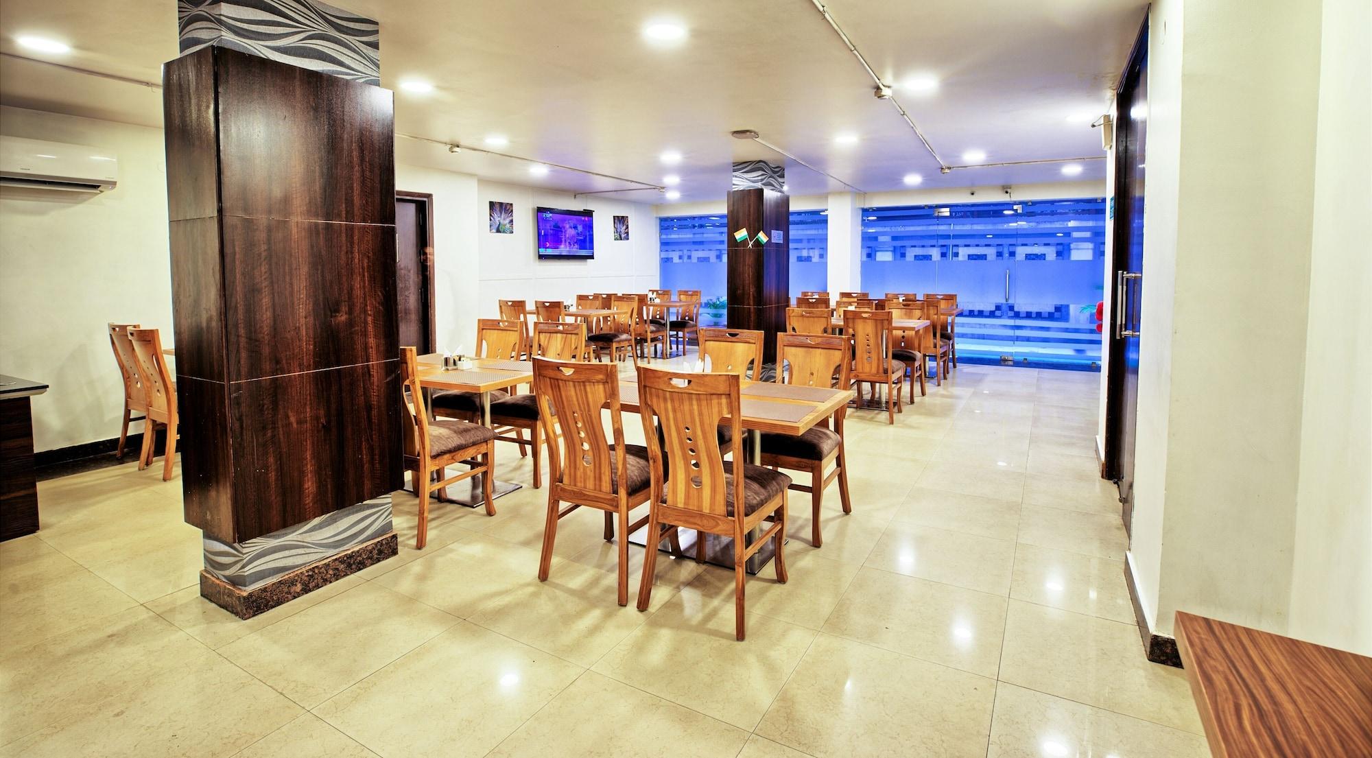 Restaurant RoseMallow Hotel New Delhi
