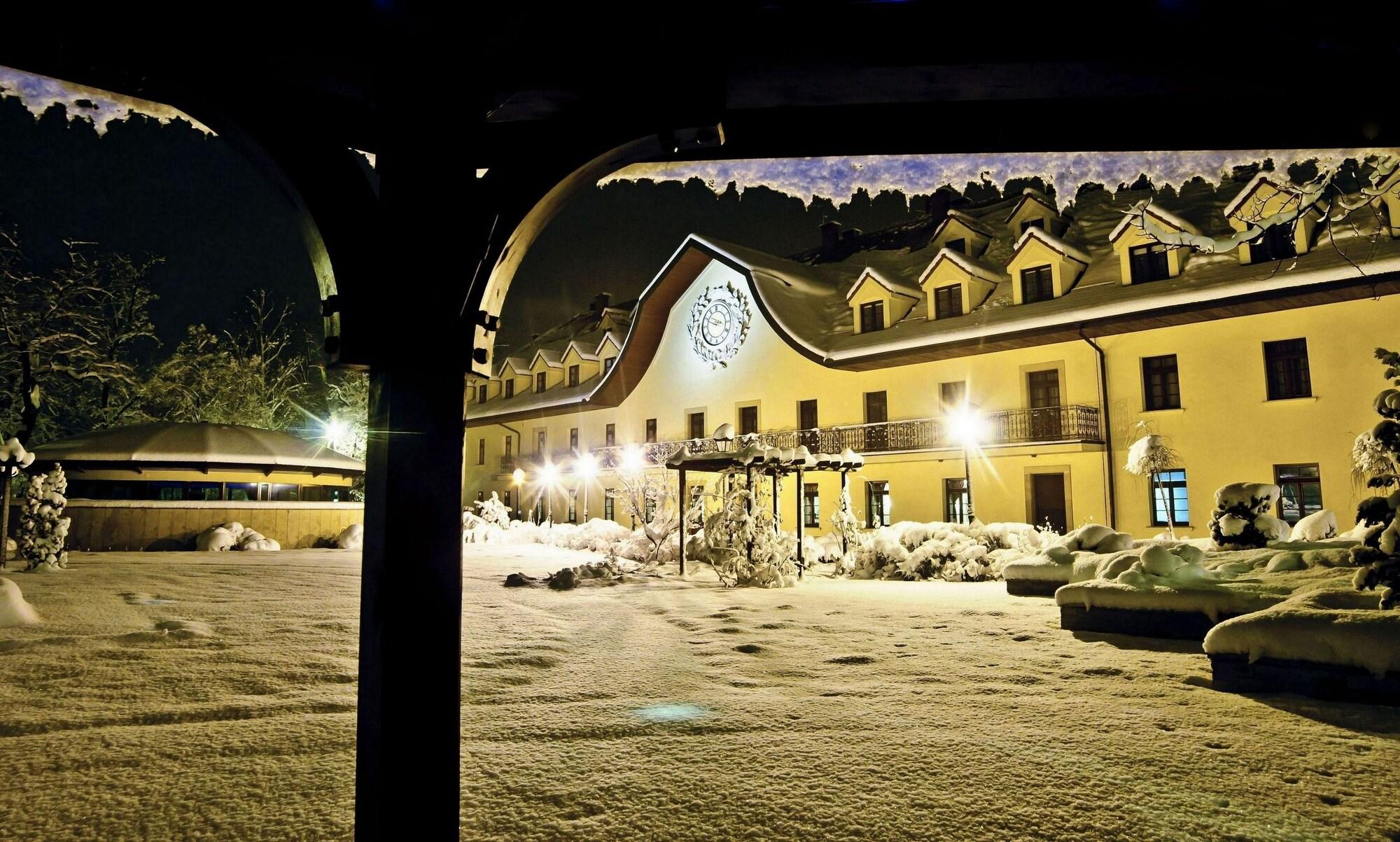 Vista Exterior Turowka Hotel & Spa