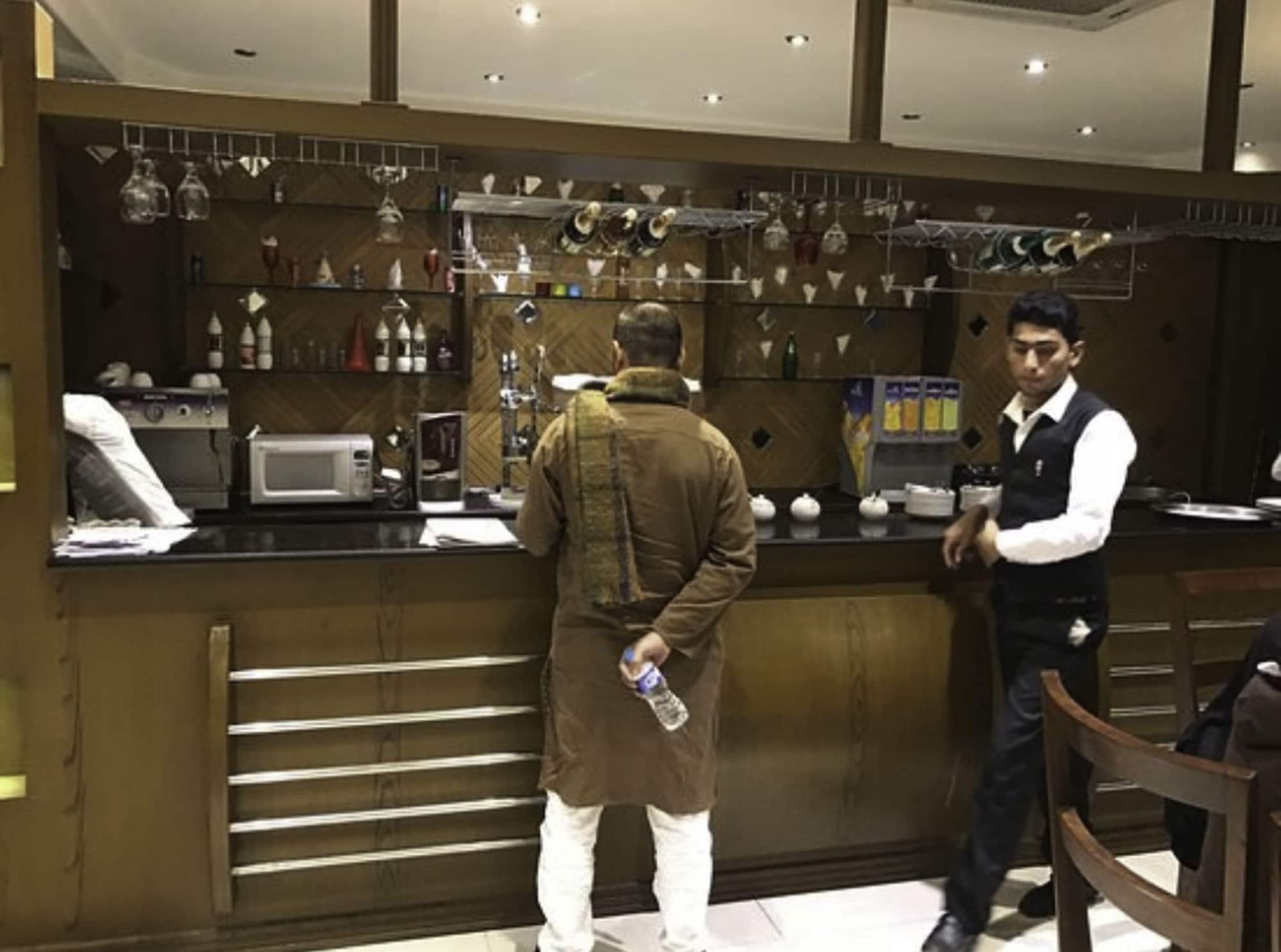 Bar/Salón Hotel The Jeevens