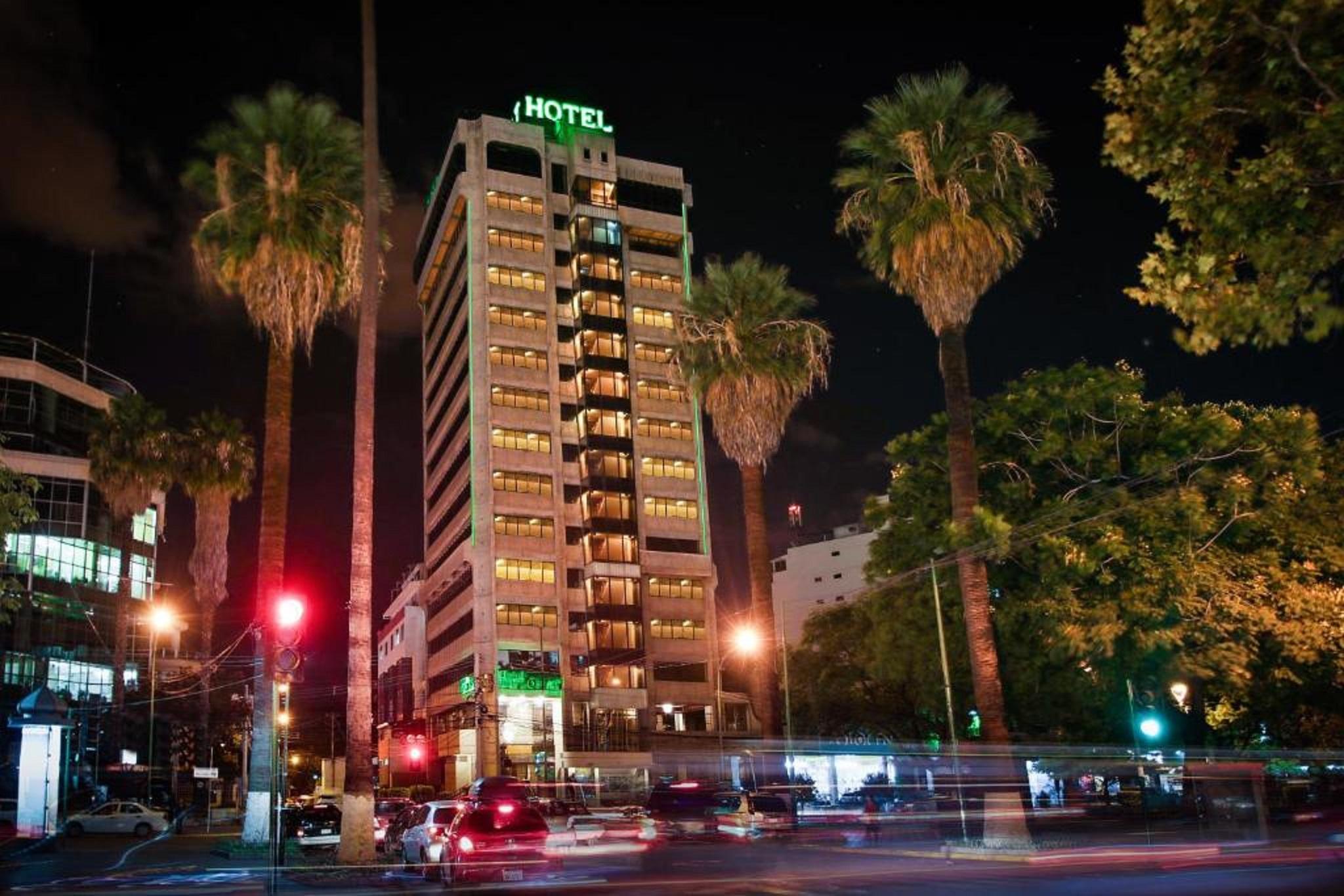 Vista Exterior Hotel Diplomat