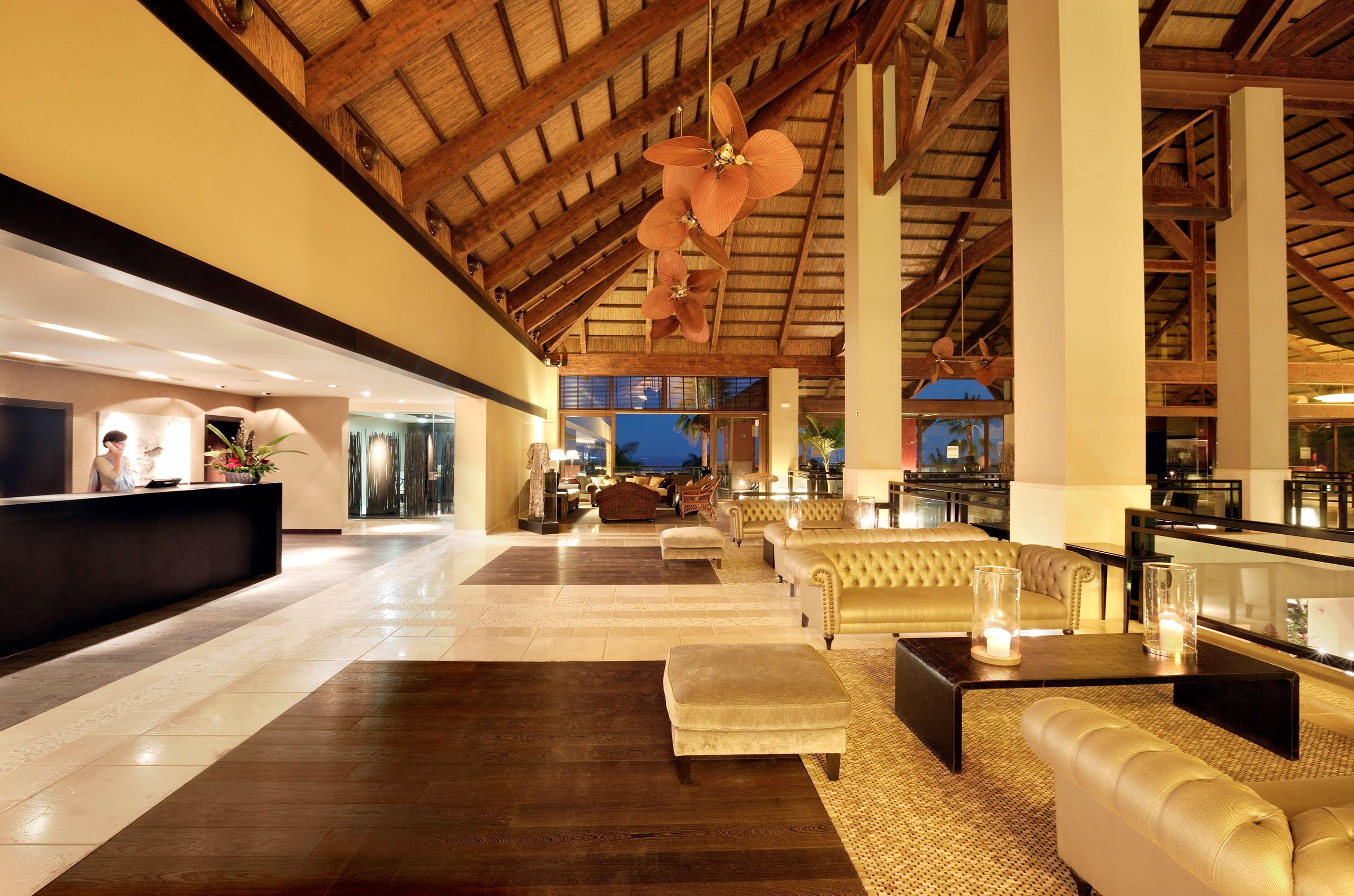 Vista Lobby Asia Gardens Hotel & Thai Spa, a Royal Hideaway Hotel