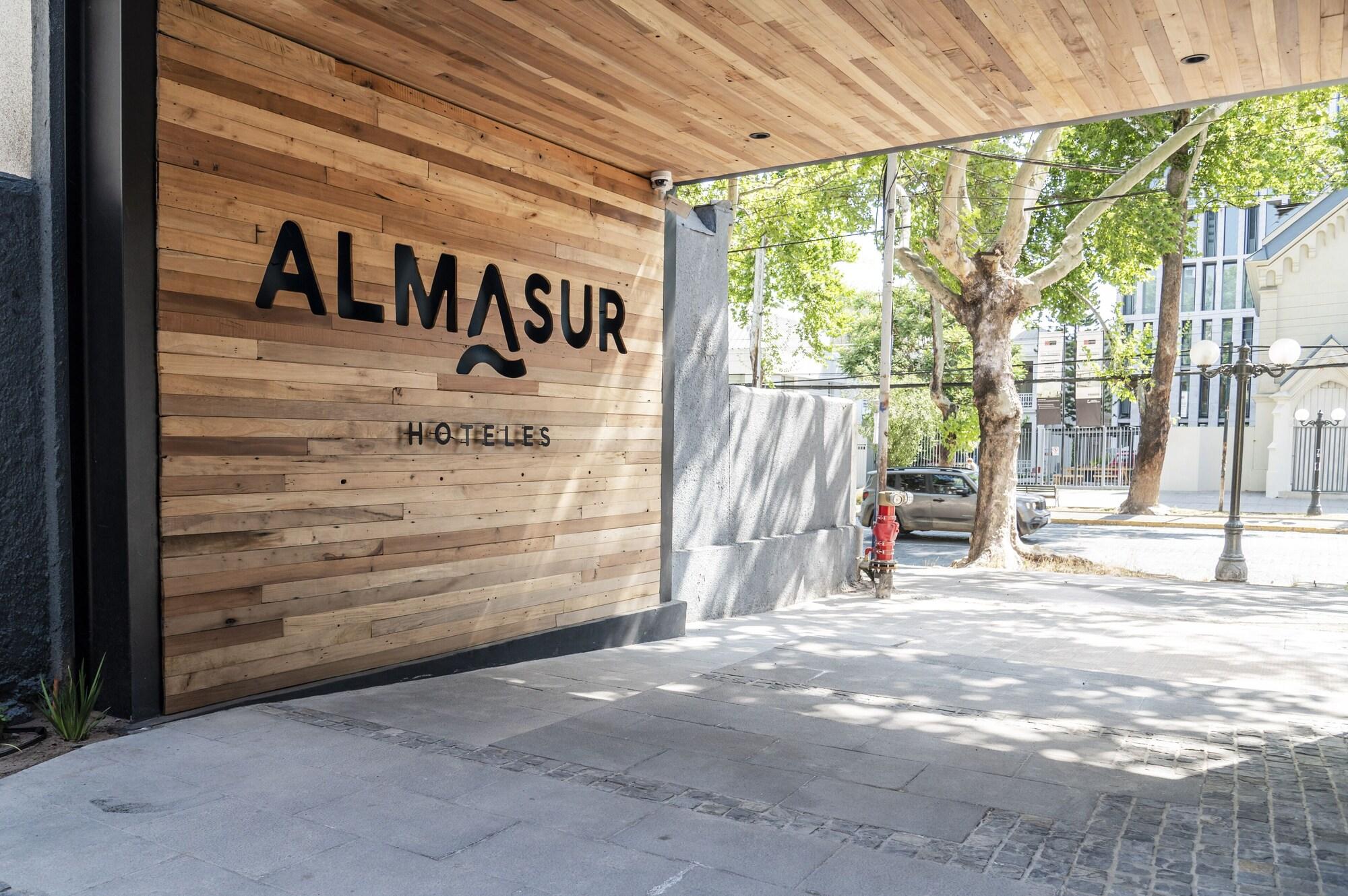 Vista Exterior Hotel Almasur Providencia