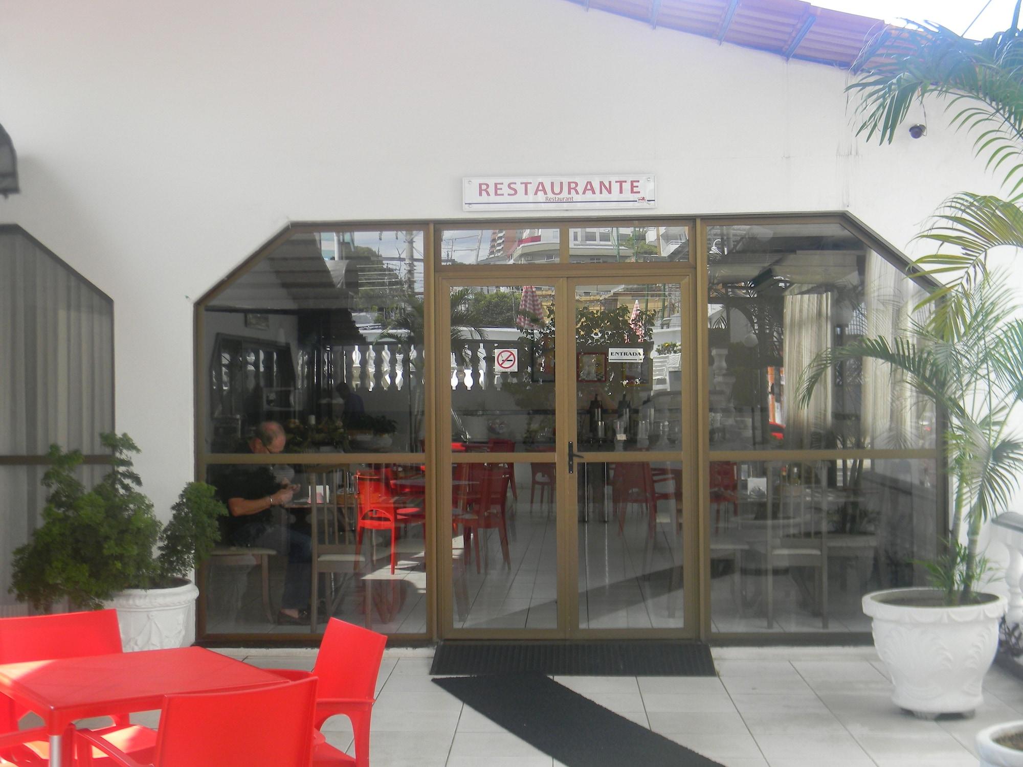 Vista Exterior Boulevard Slaass Flat Hotel