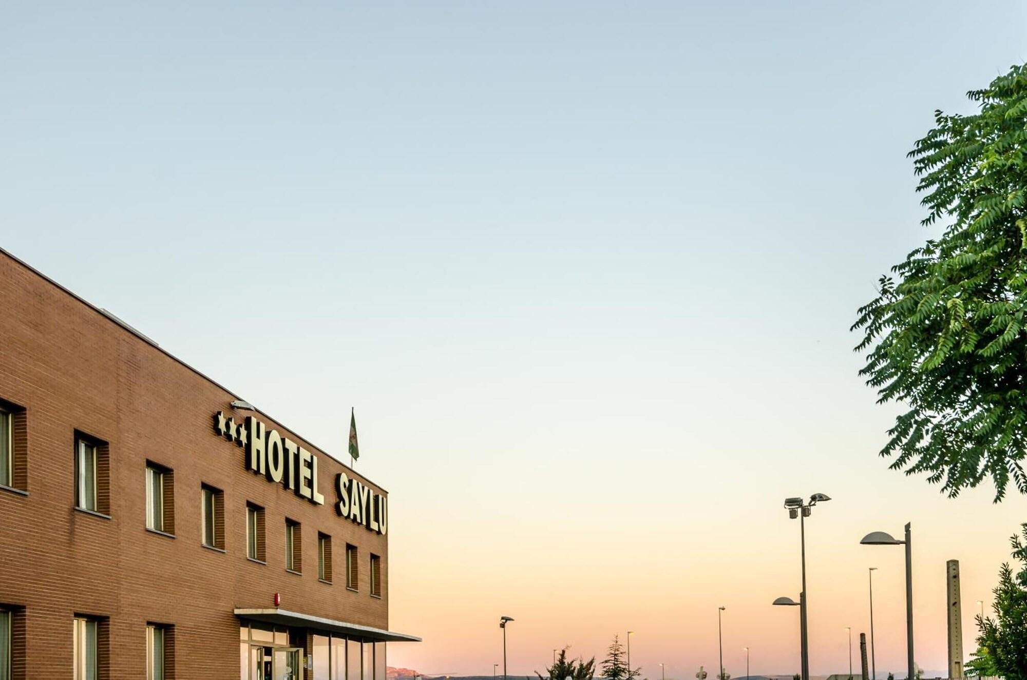 Vista Exterior Hotel Saylu