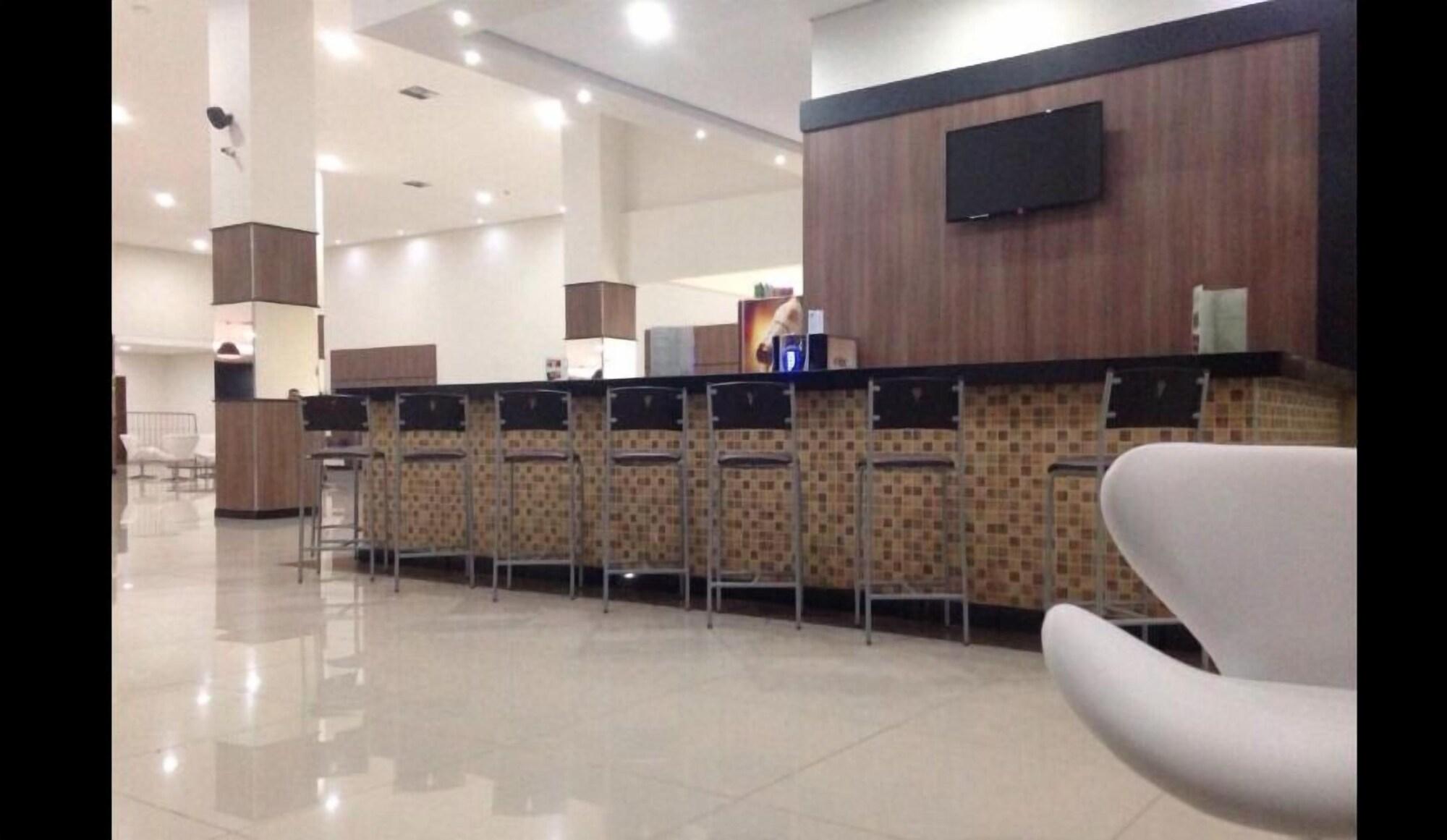 Bar/Salón Resort Hotel