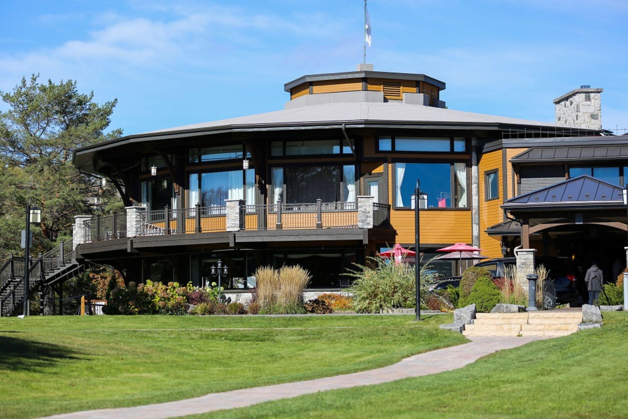 Vista Exterior Manoir du Lac Delage